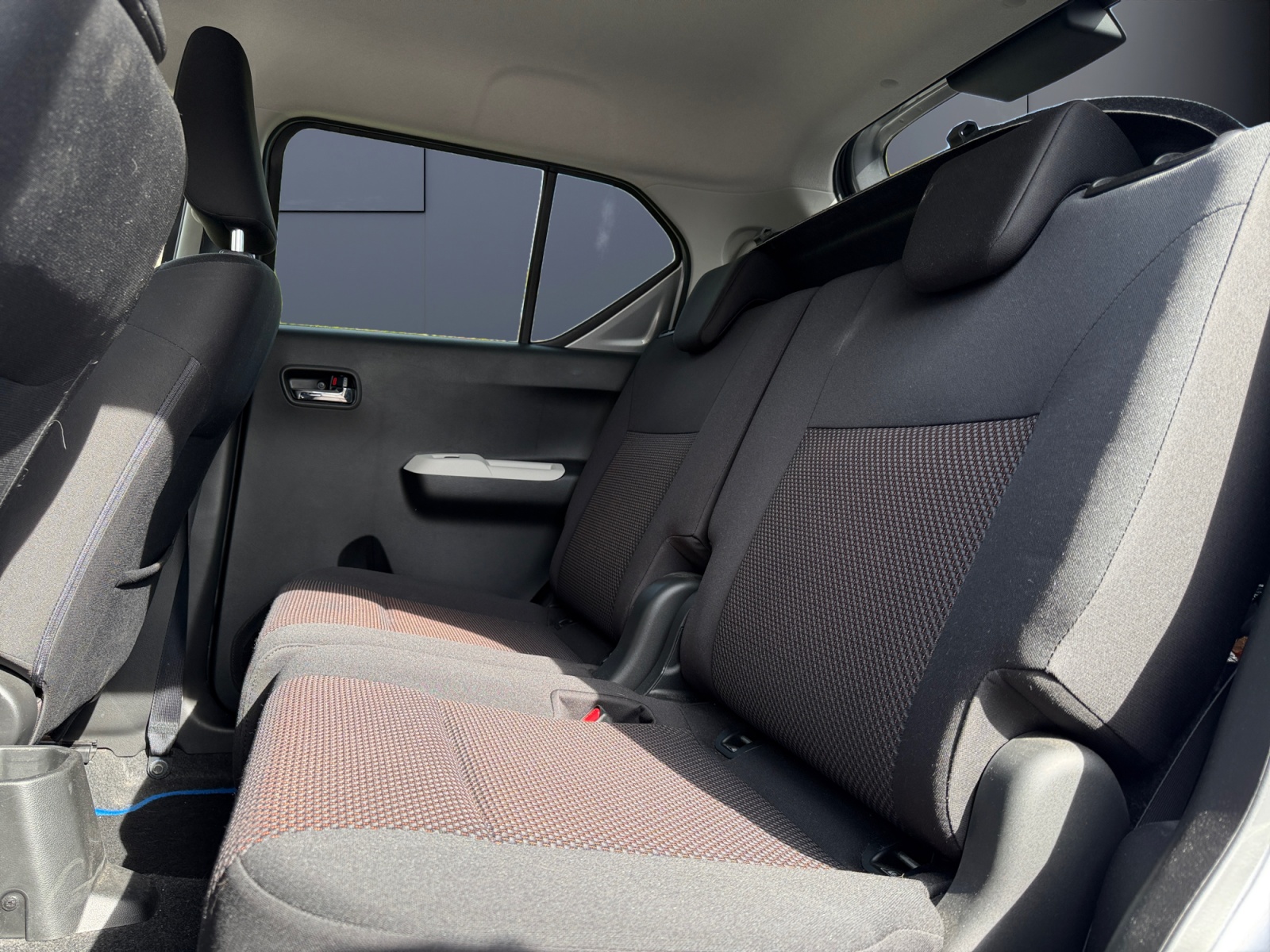 Suzuki Ignis 10