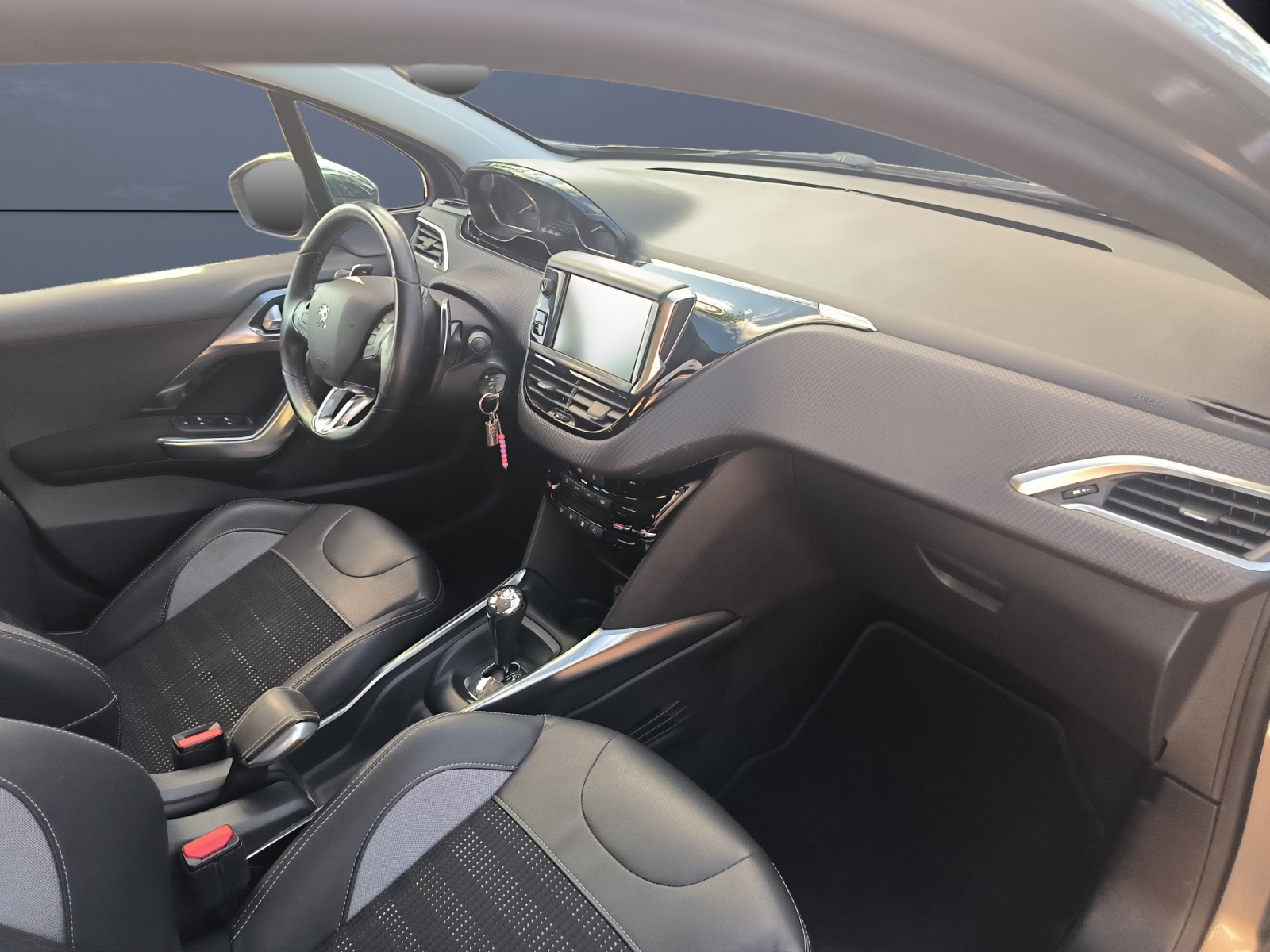 Peugeot 2008 12