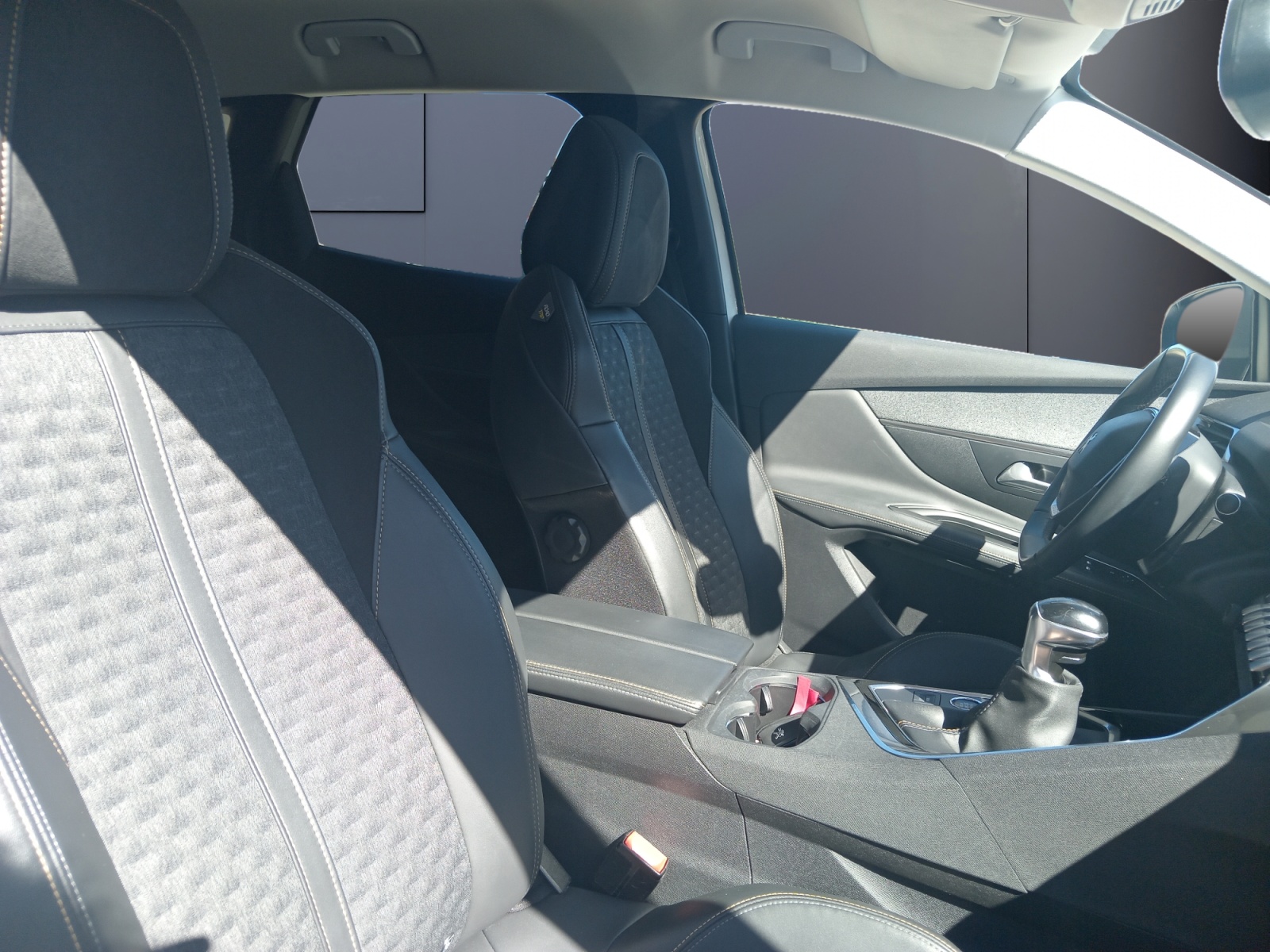 Peugeot 3008 13