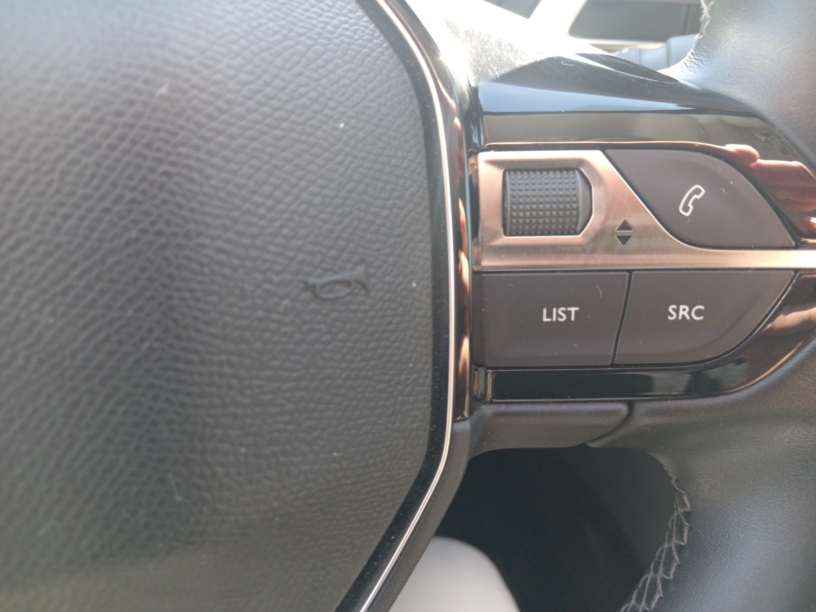 Peugeot 3008 18