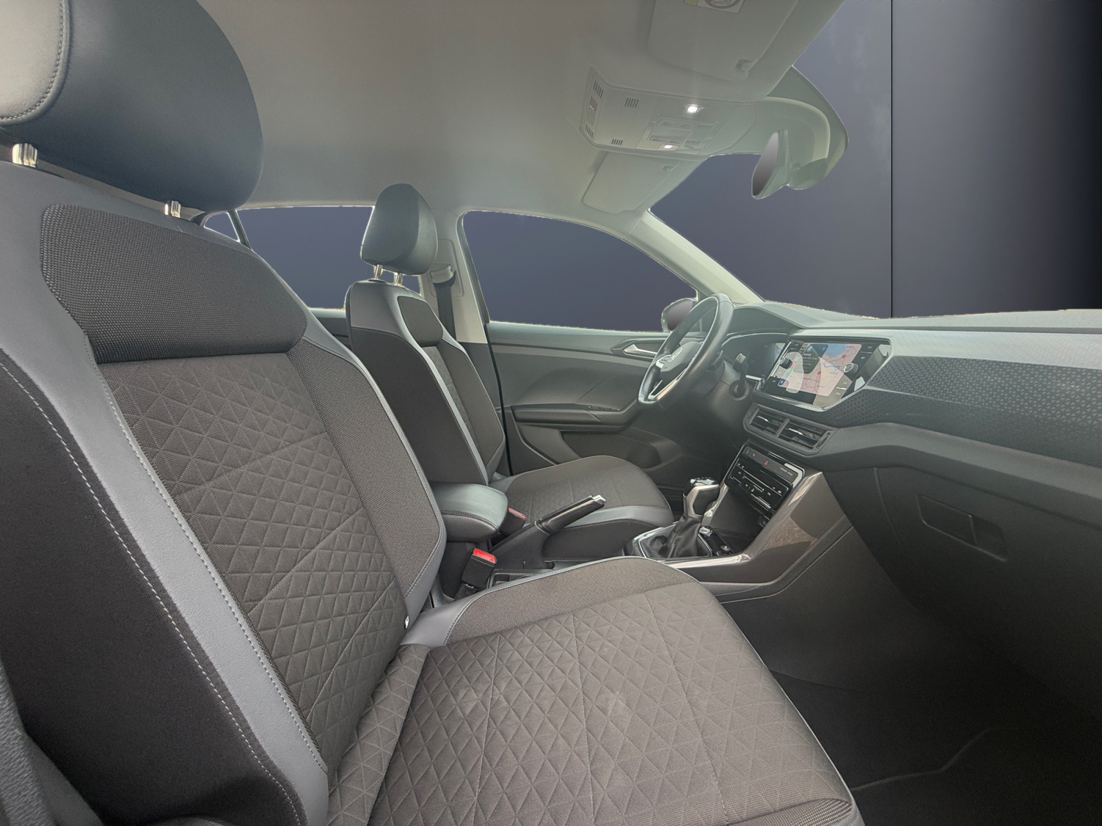 Volkswagen T-Cross 13