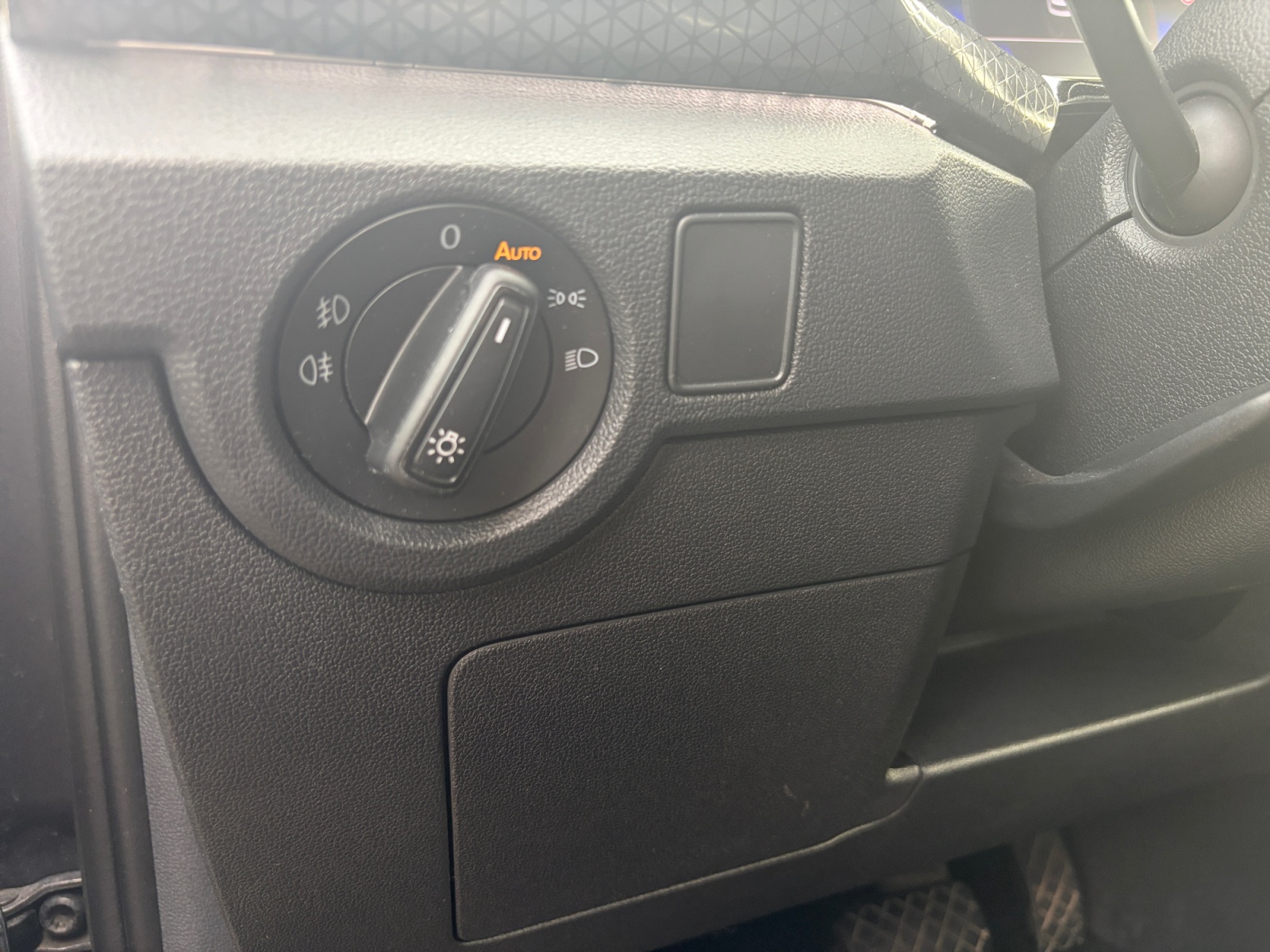 Volkswagen T-Cross 19