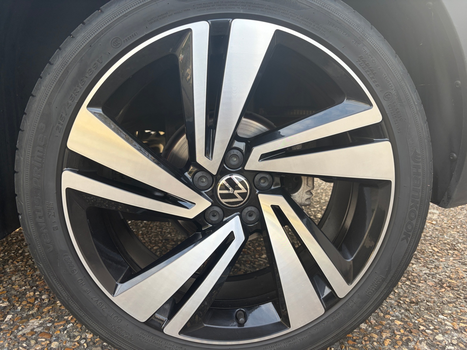 Volkswagen T-Cross 36