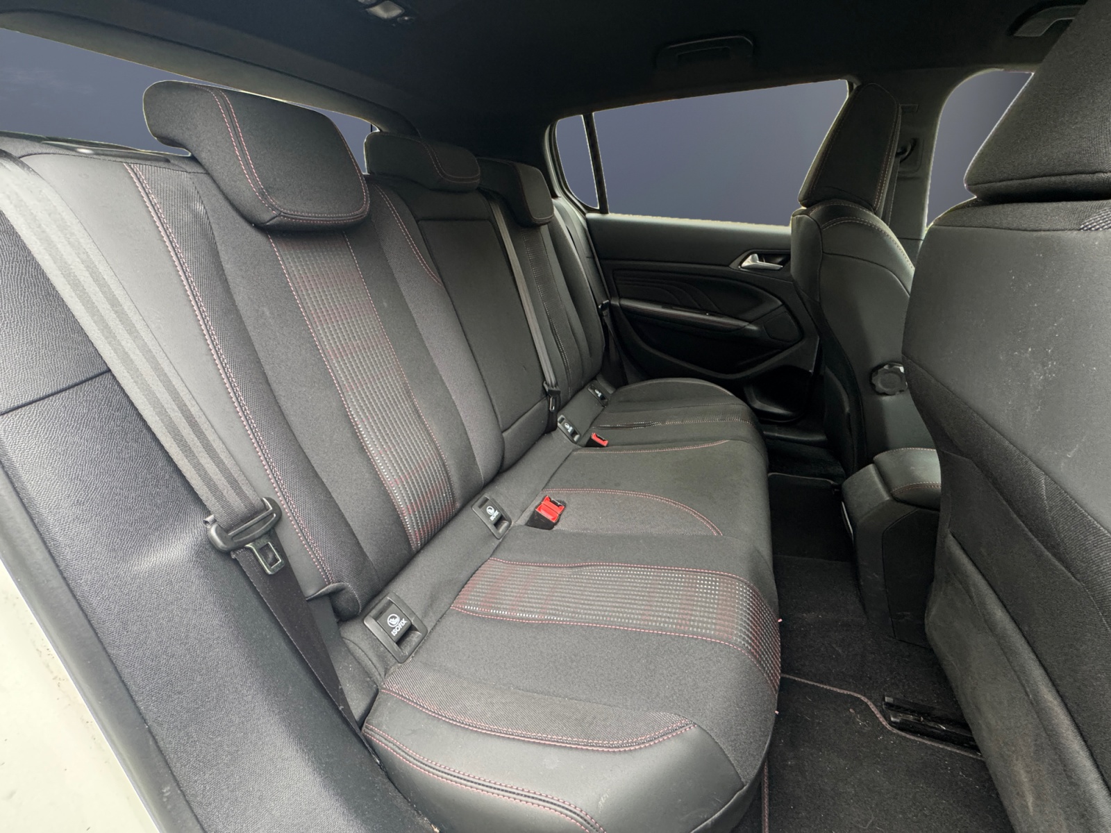 Peugeot 308 11