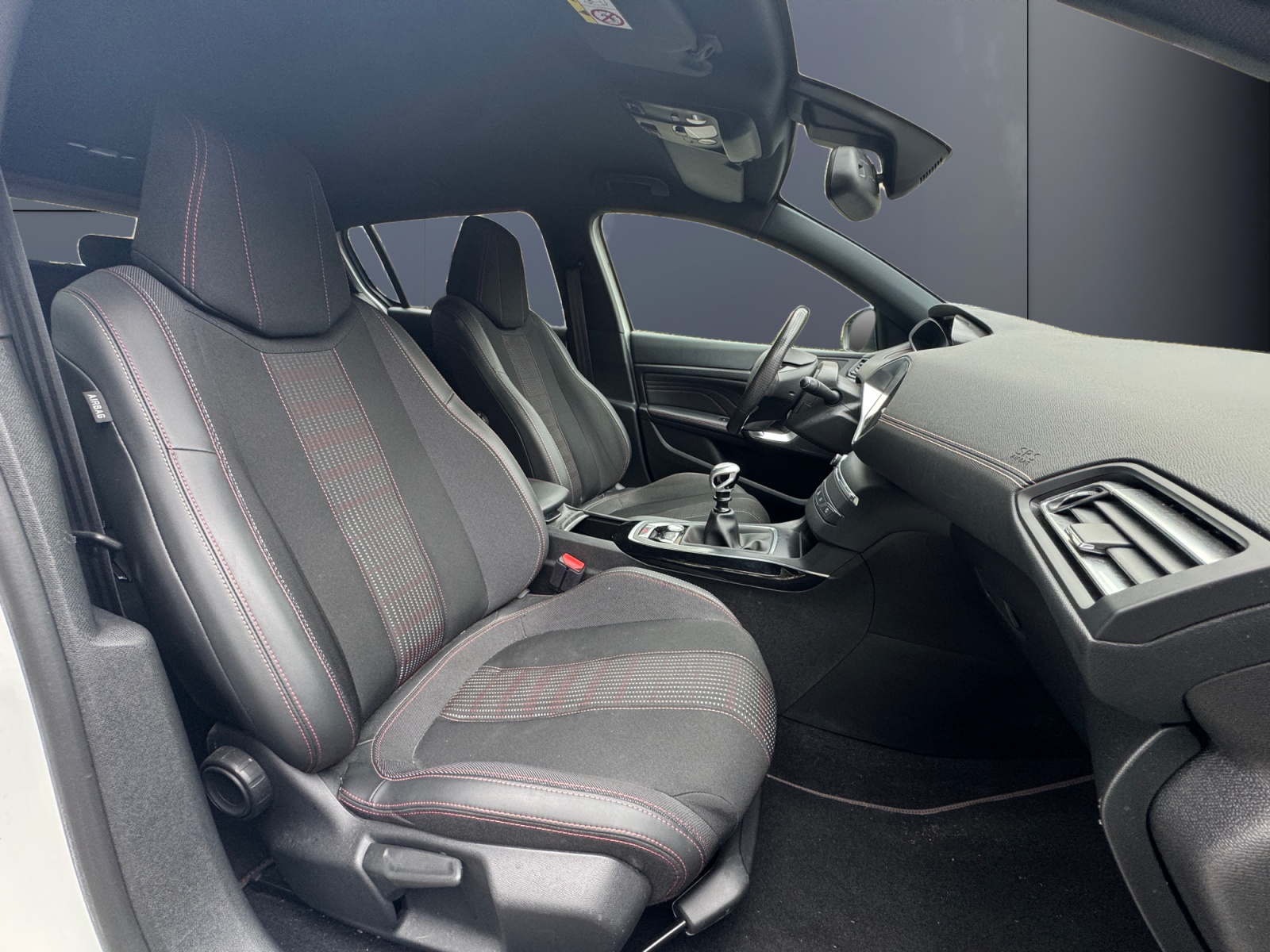 Peugeot 308 13