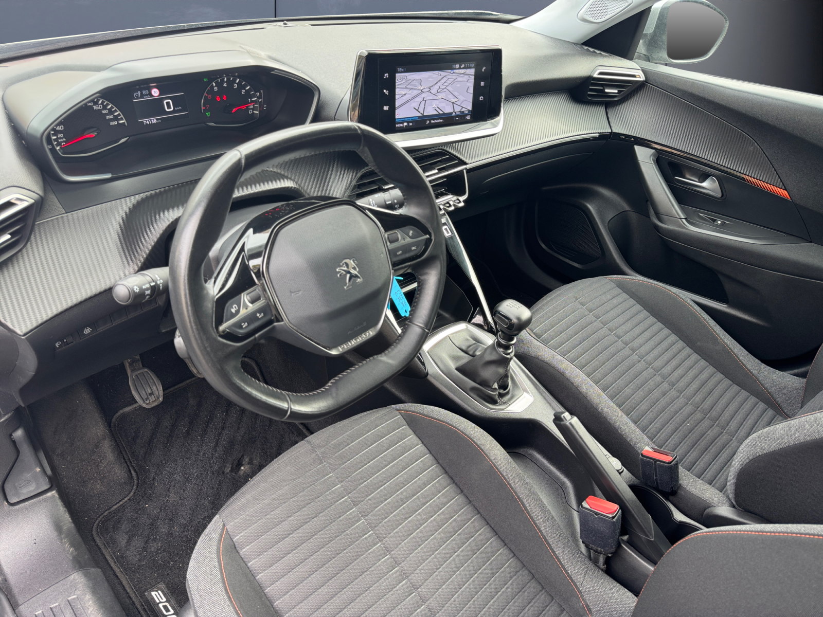 Peugeot 2008 8