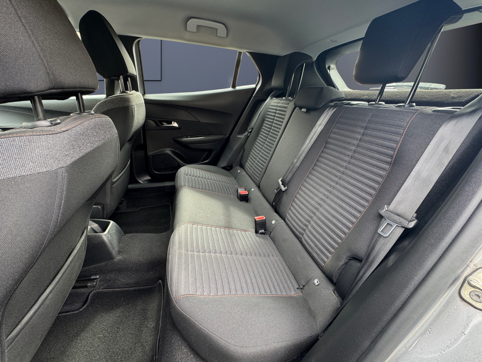Peugeot 2008 10