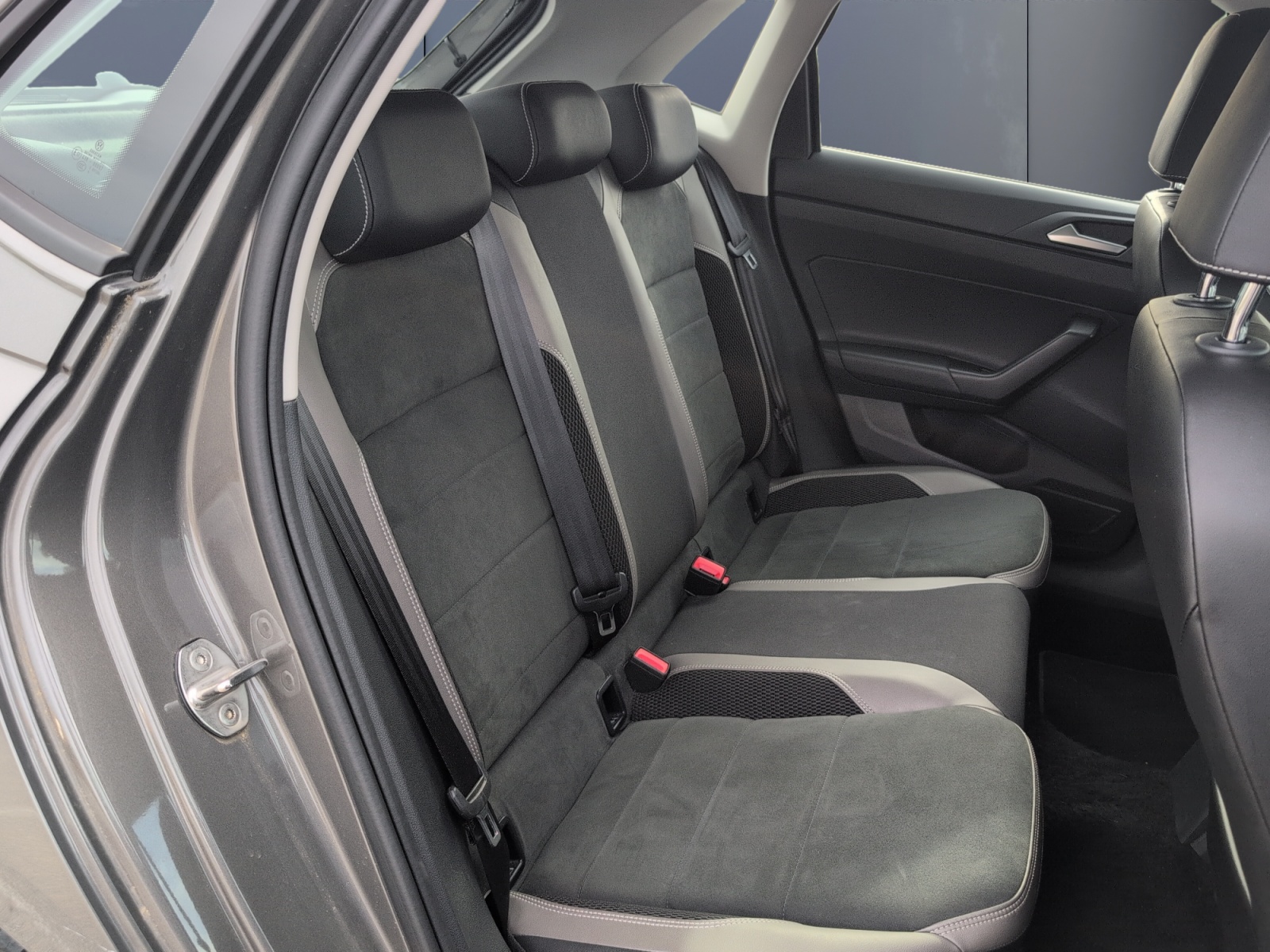 Volkswagen Polo 11