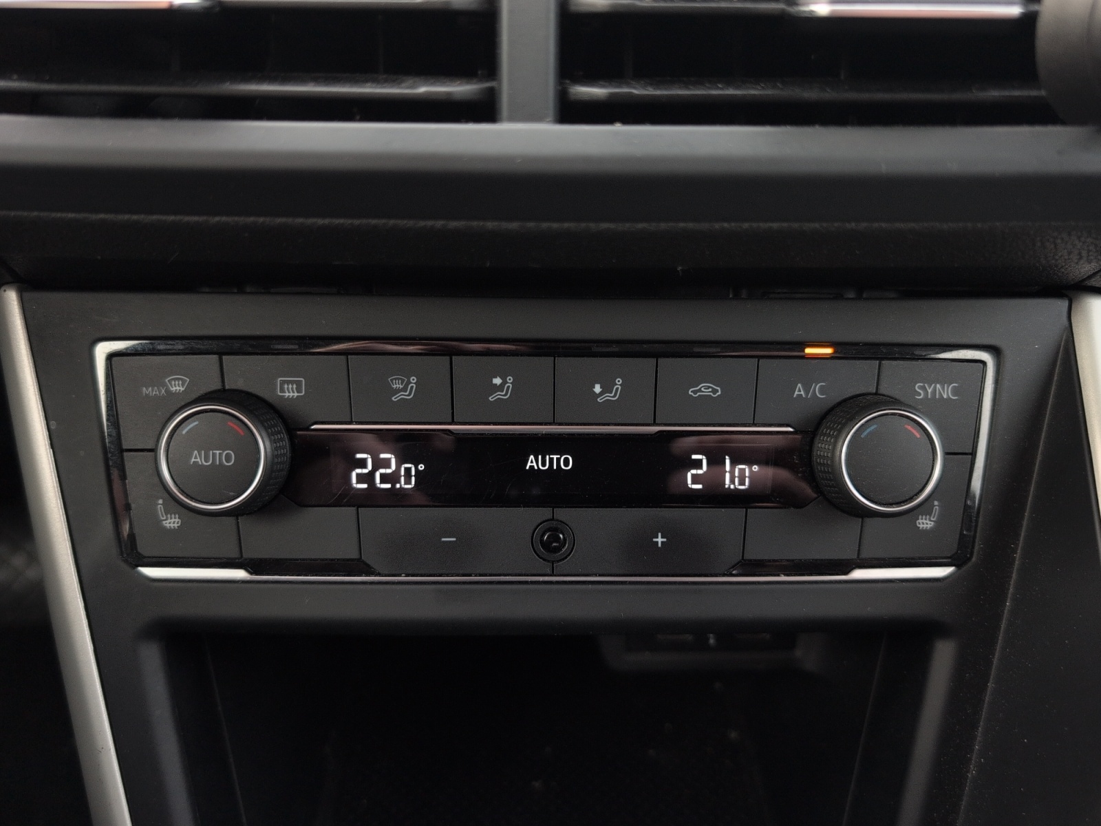 Volkswagen Polo 19