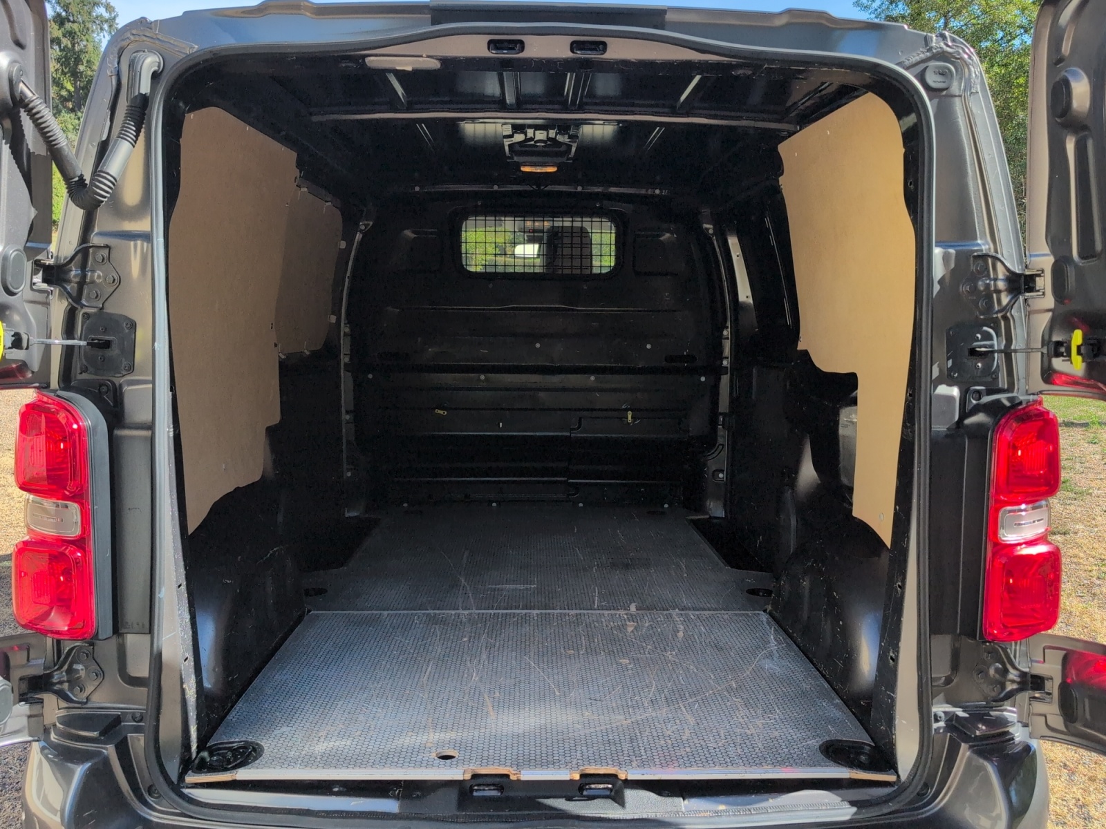 Toyota Pro Ace 29