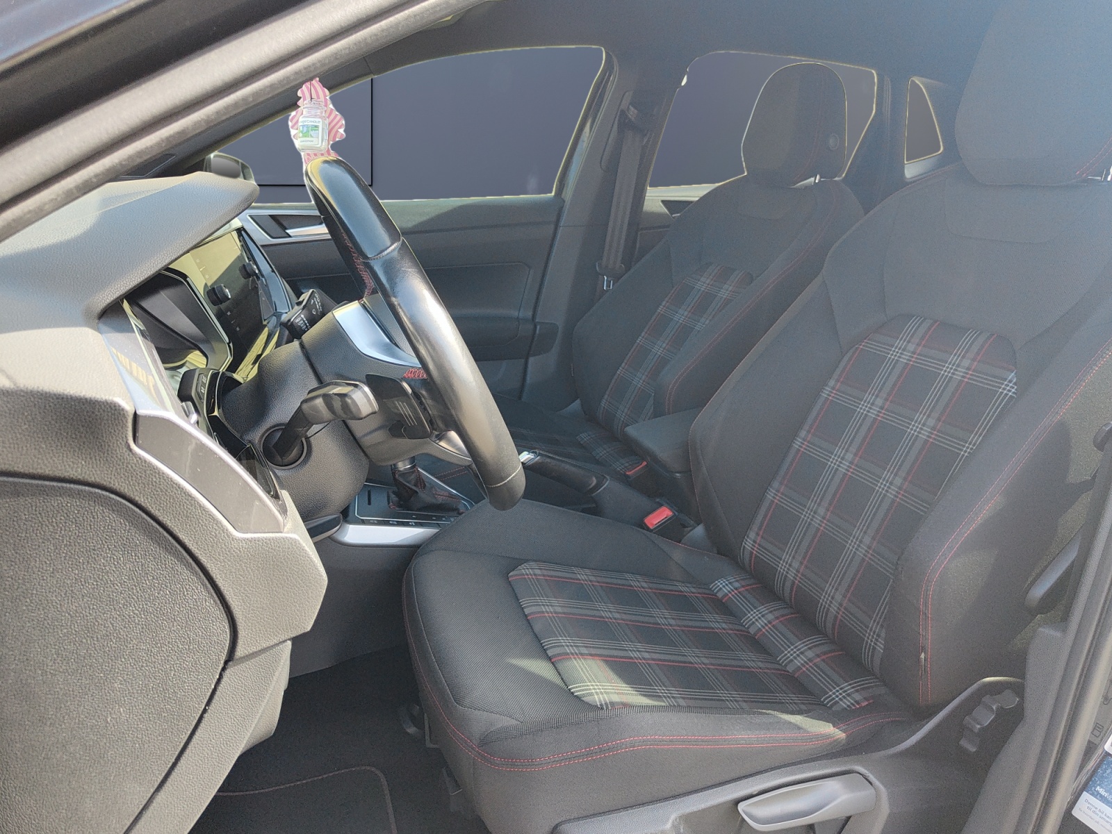 Volkswagen Polo 9