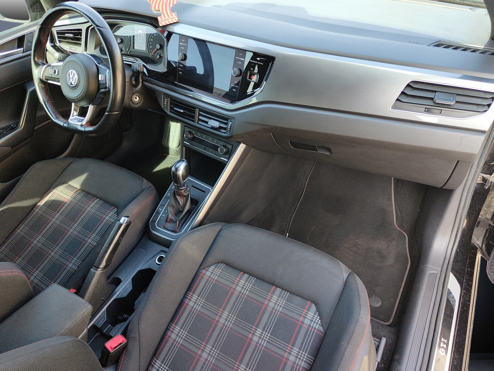 Volkswagen Polo 12