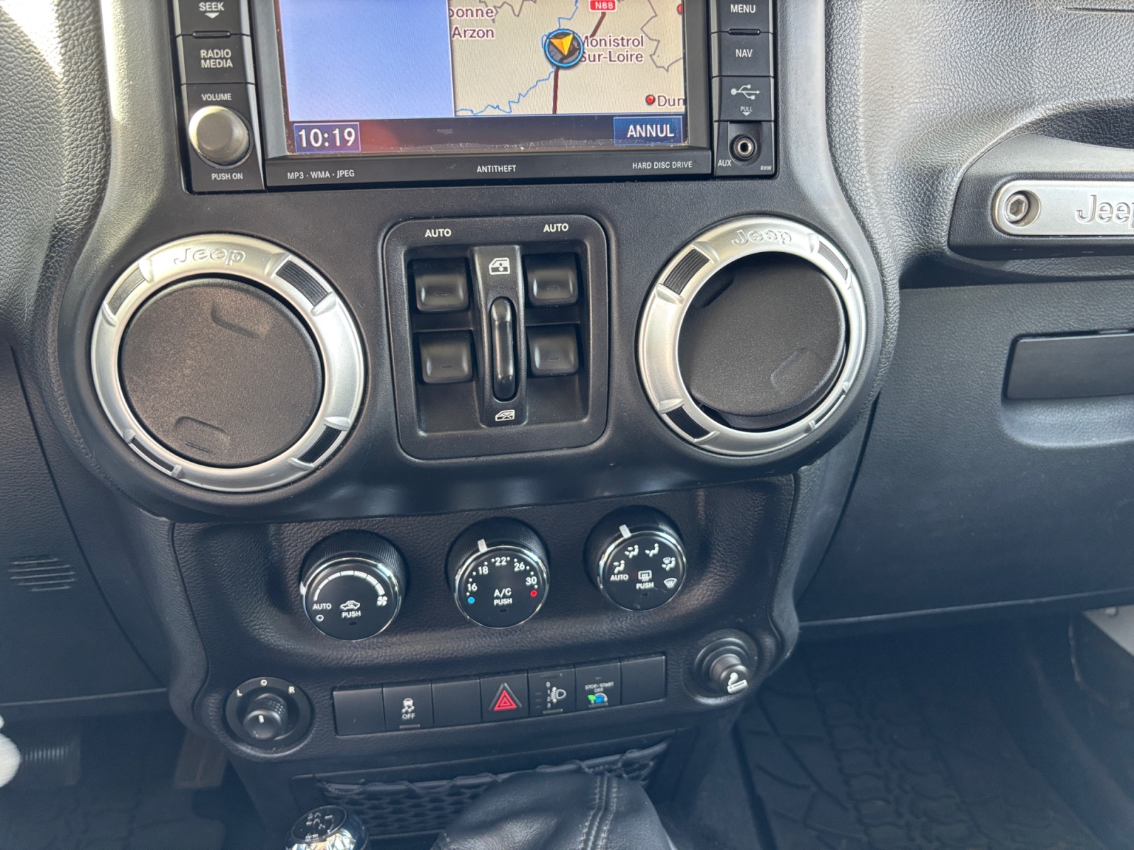 Jeep Wrangler 21