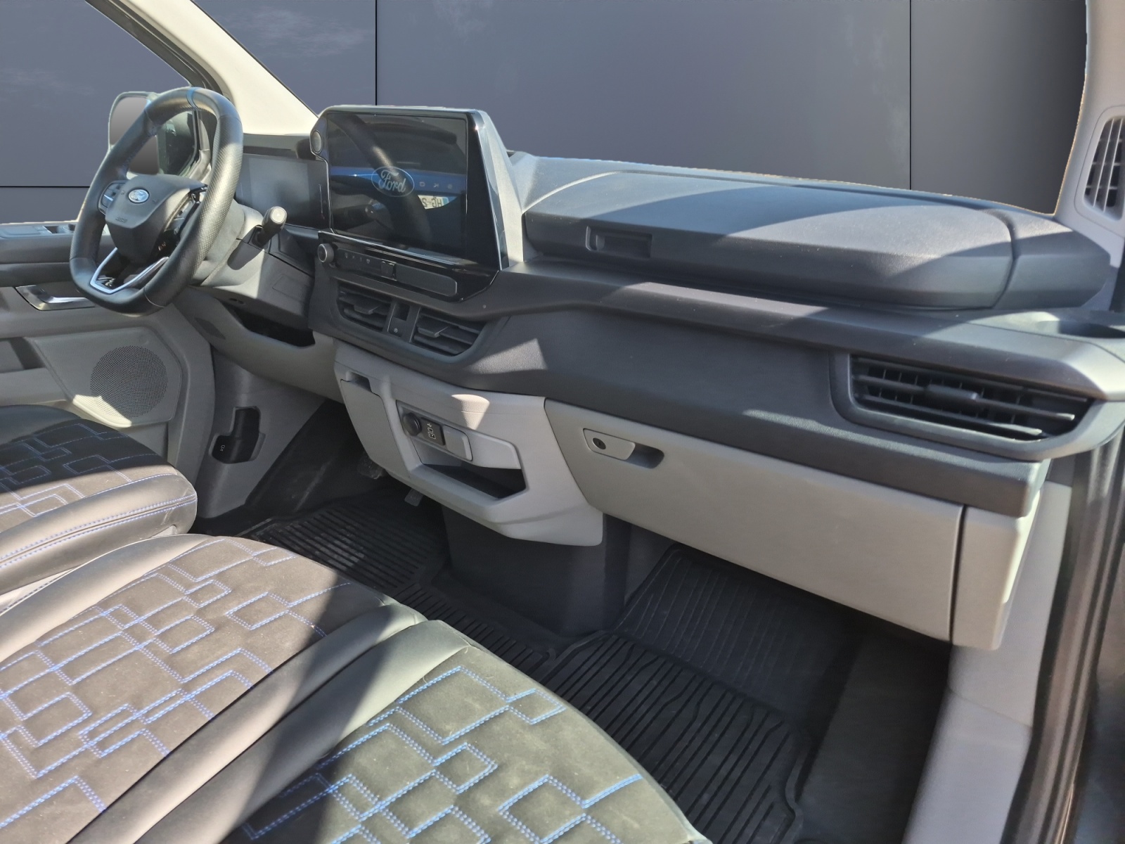 Ford Transit Custom Vu 12