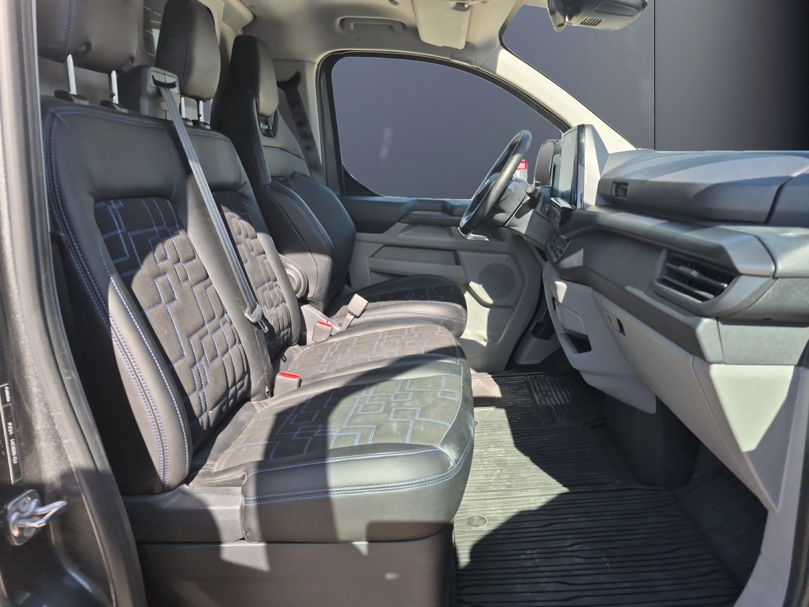 Ford Transit Custom Vu 13