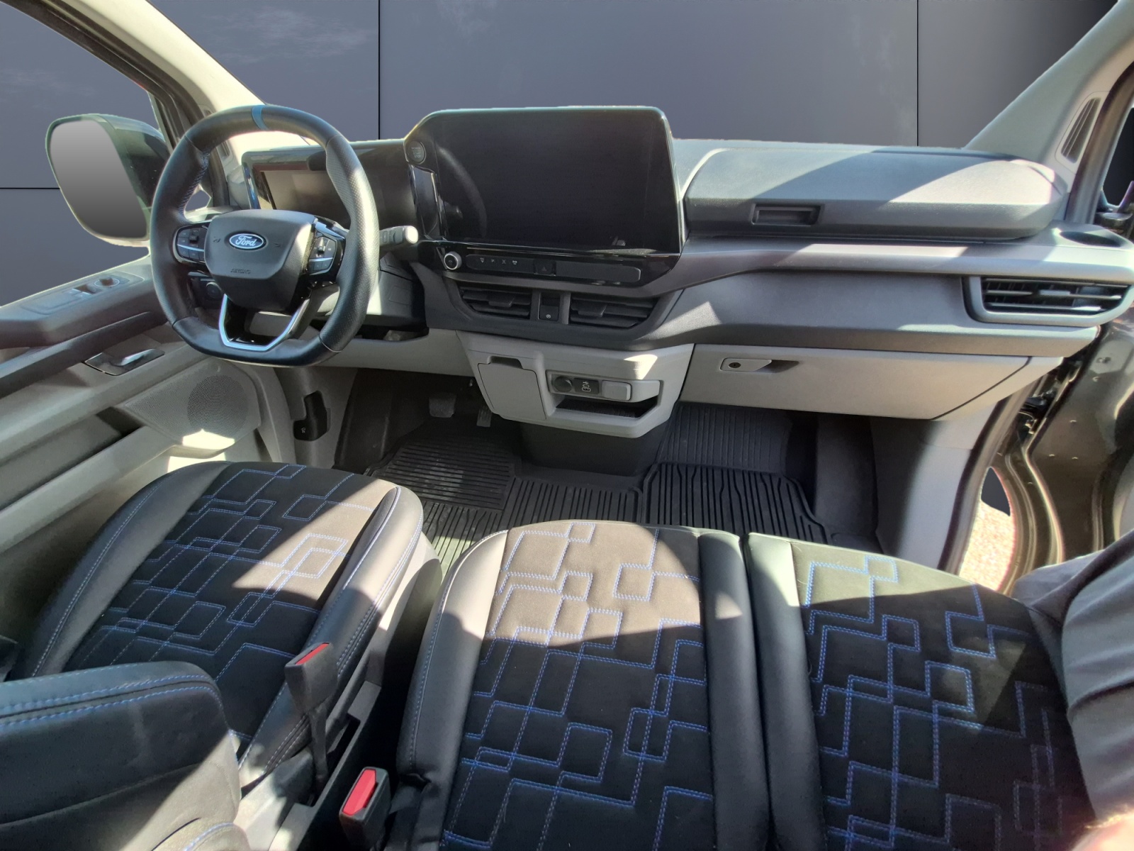 Ford Transit Custom Vu 14