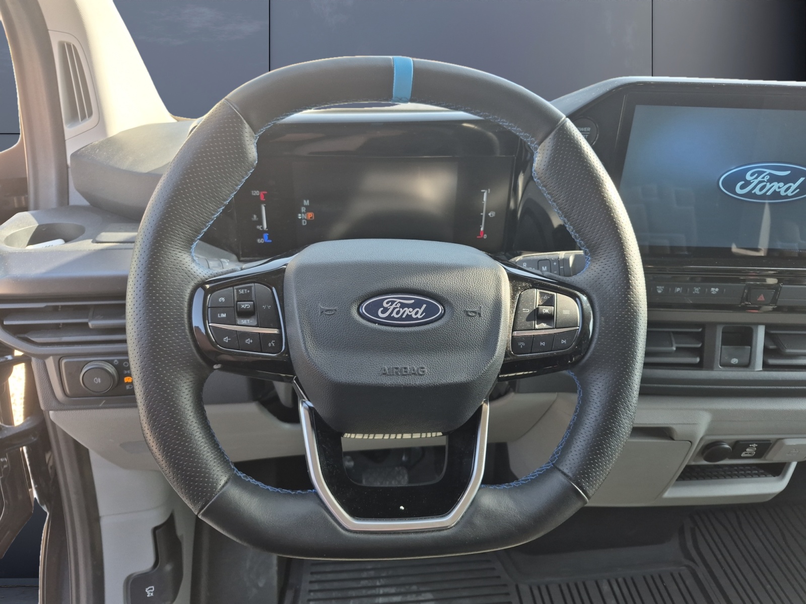 Ford Transit Custom Vu 15