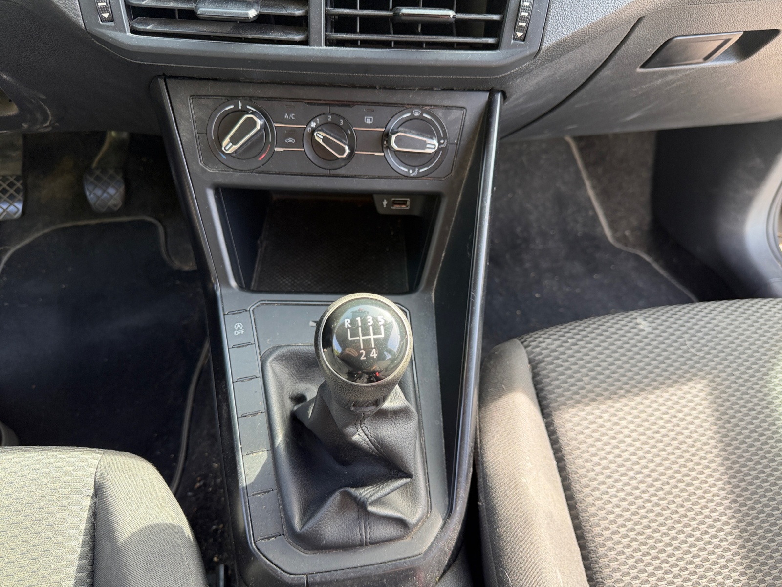Volkswagen Polo 19