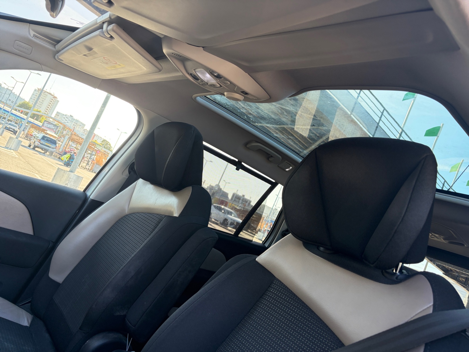 Citroen C4 Grand Picasso 31