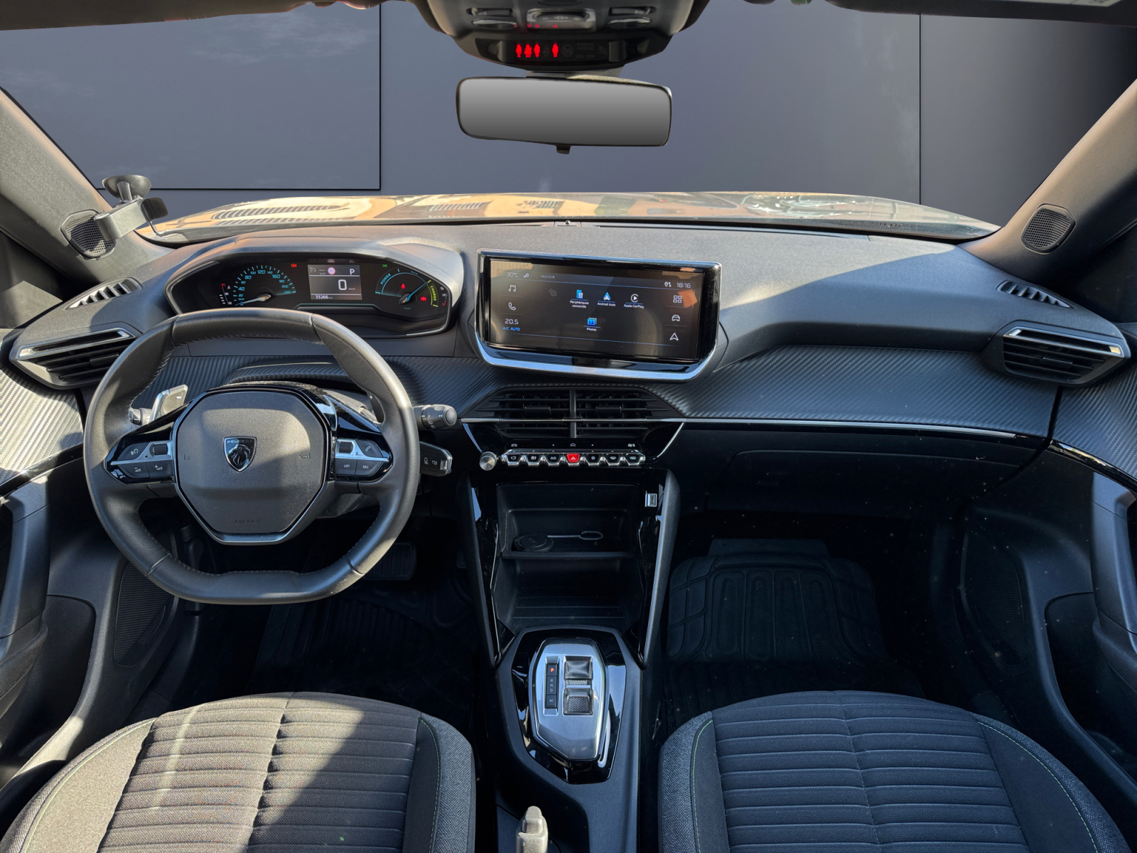 Peugeot 2008 14