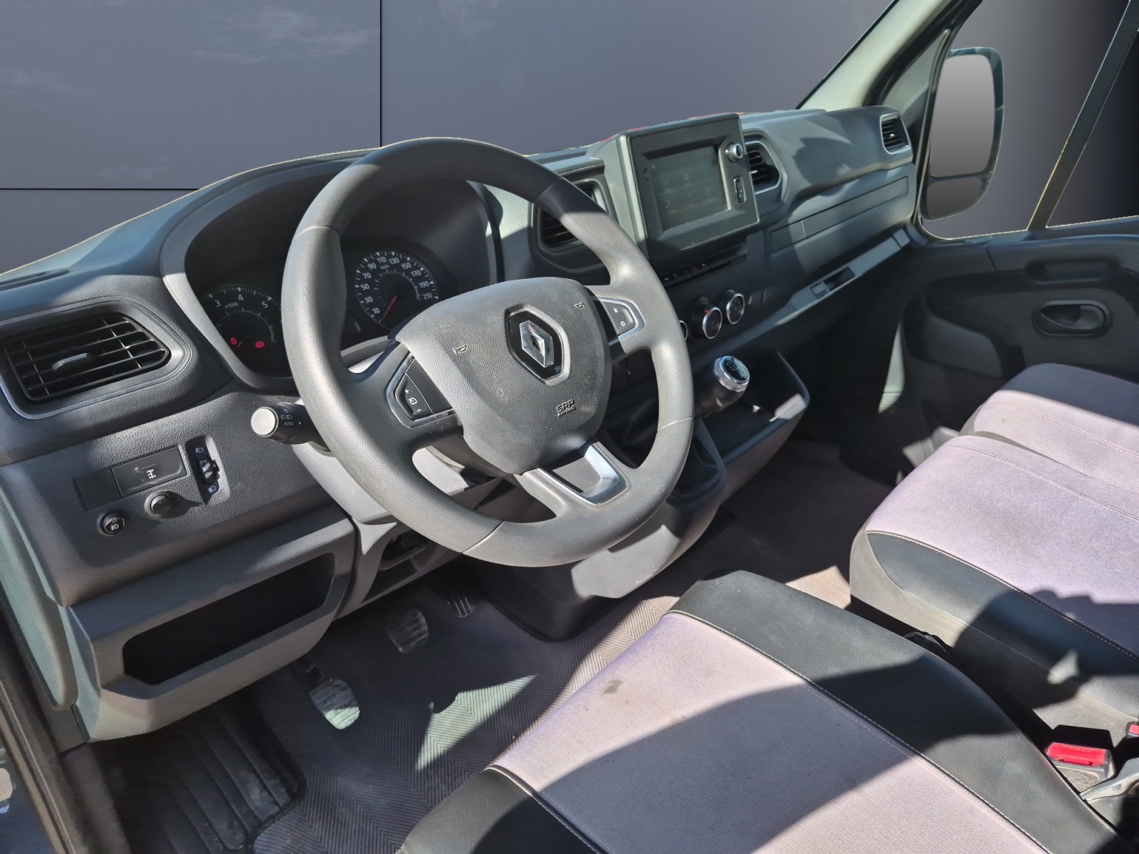 Renault Master Vu 8