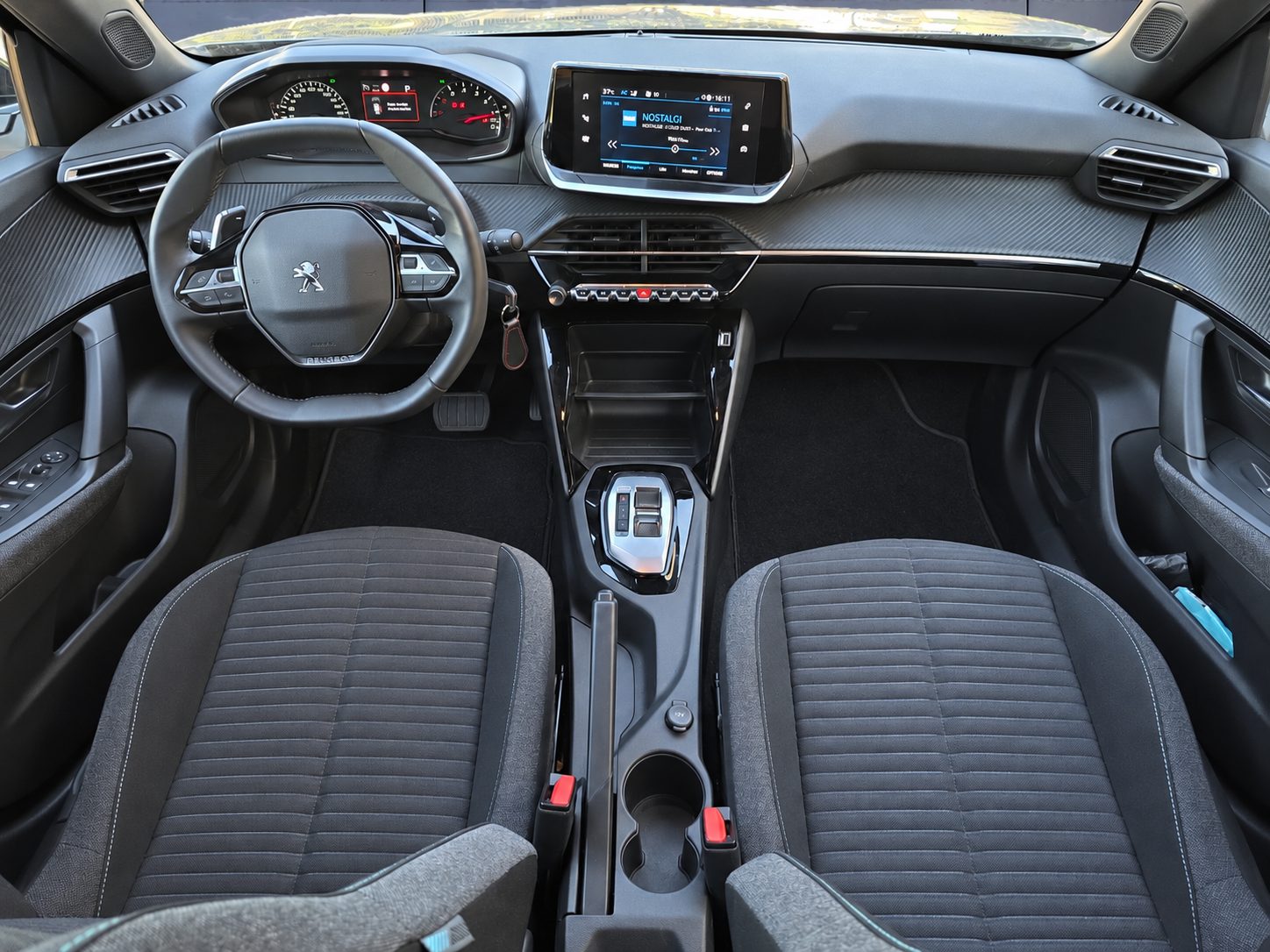 Peugeot 2008 14