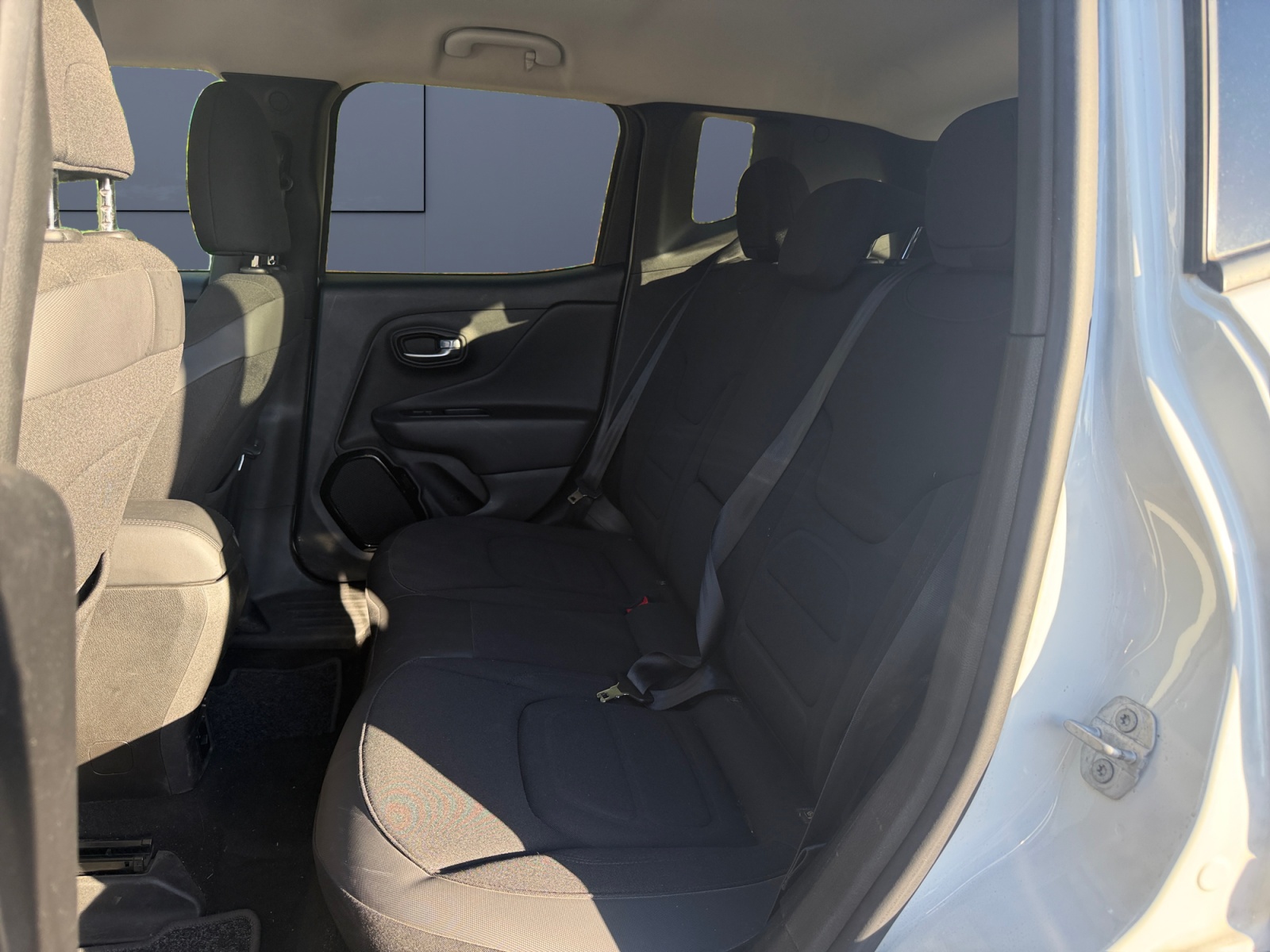 Jeep Renegade 11
