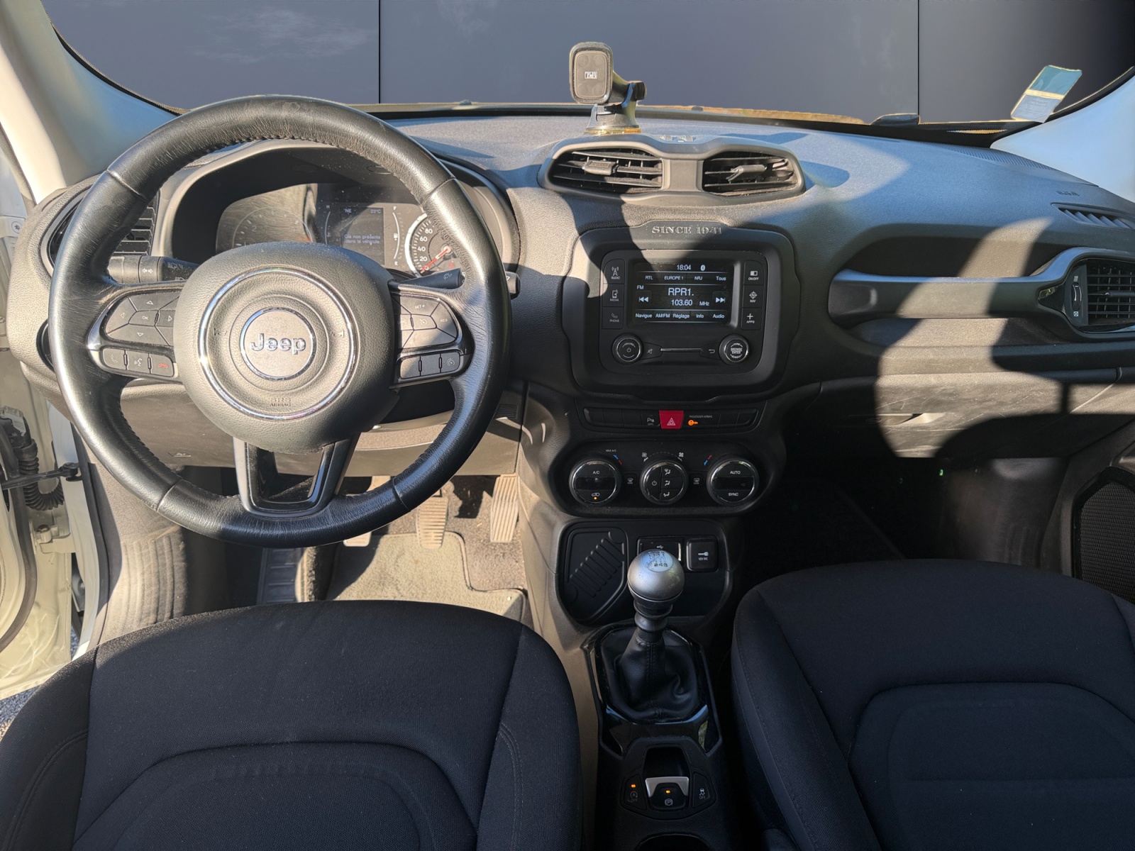 Jeep Renegade 14
