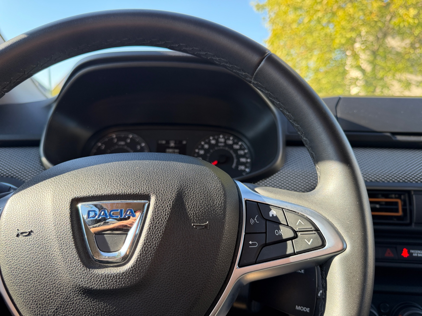 Dacia Sandero 16