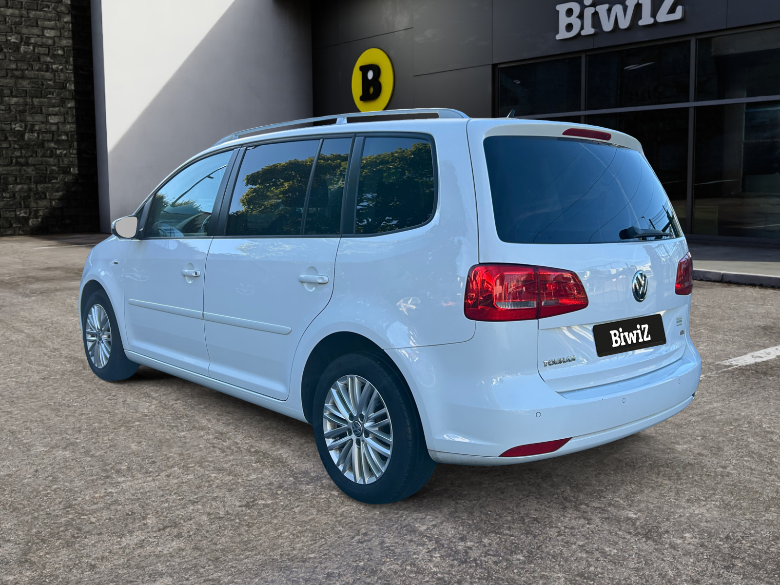 Volkswagen Touran 2