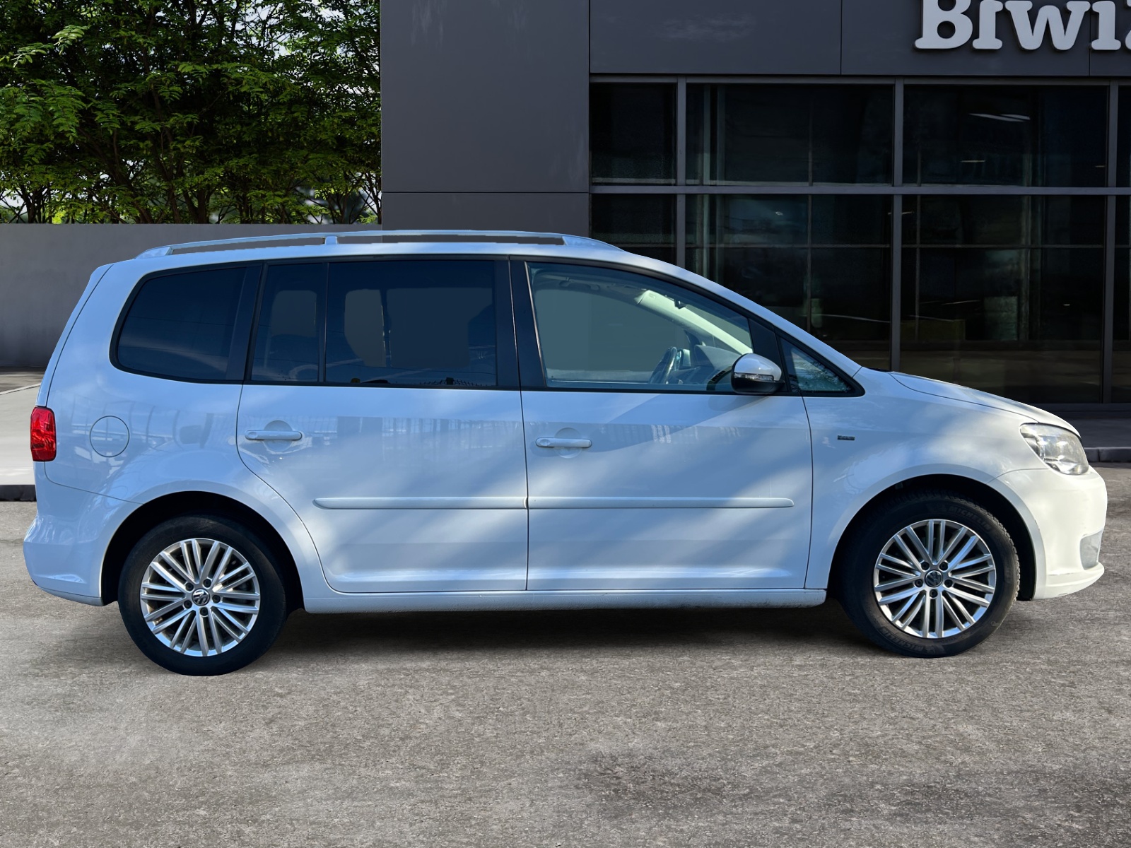 Volkswagen Touran 5