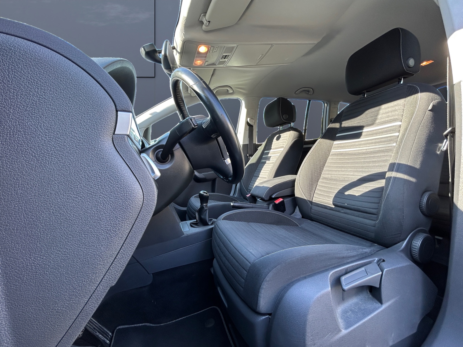 Volkswagen Touran 9