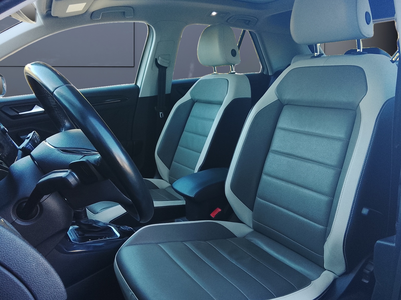 Volkswagen T-Roc 9
