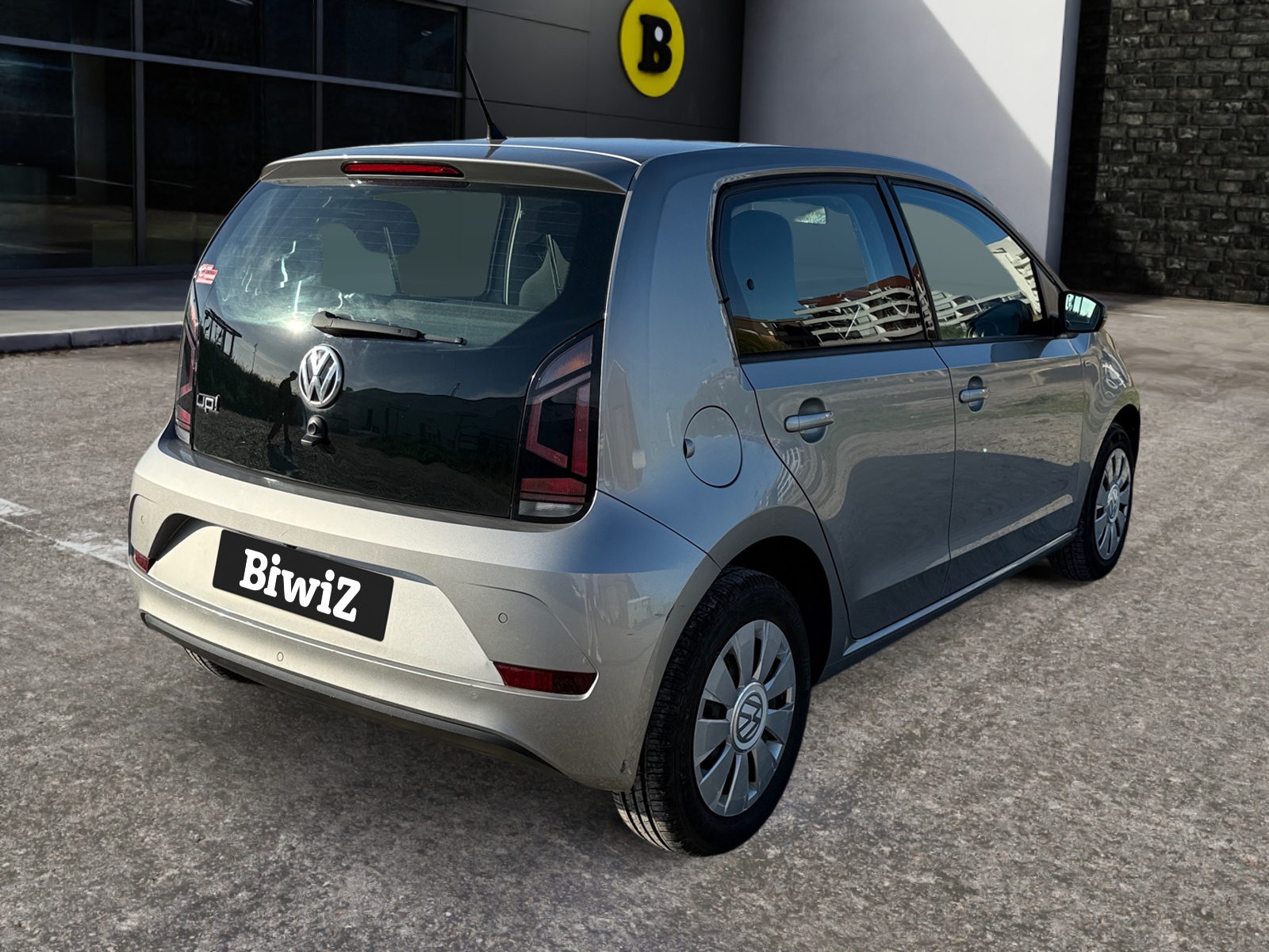 Volkswagen Up 4