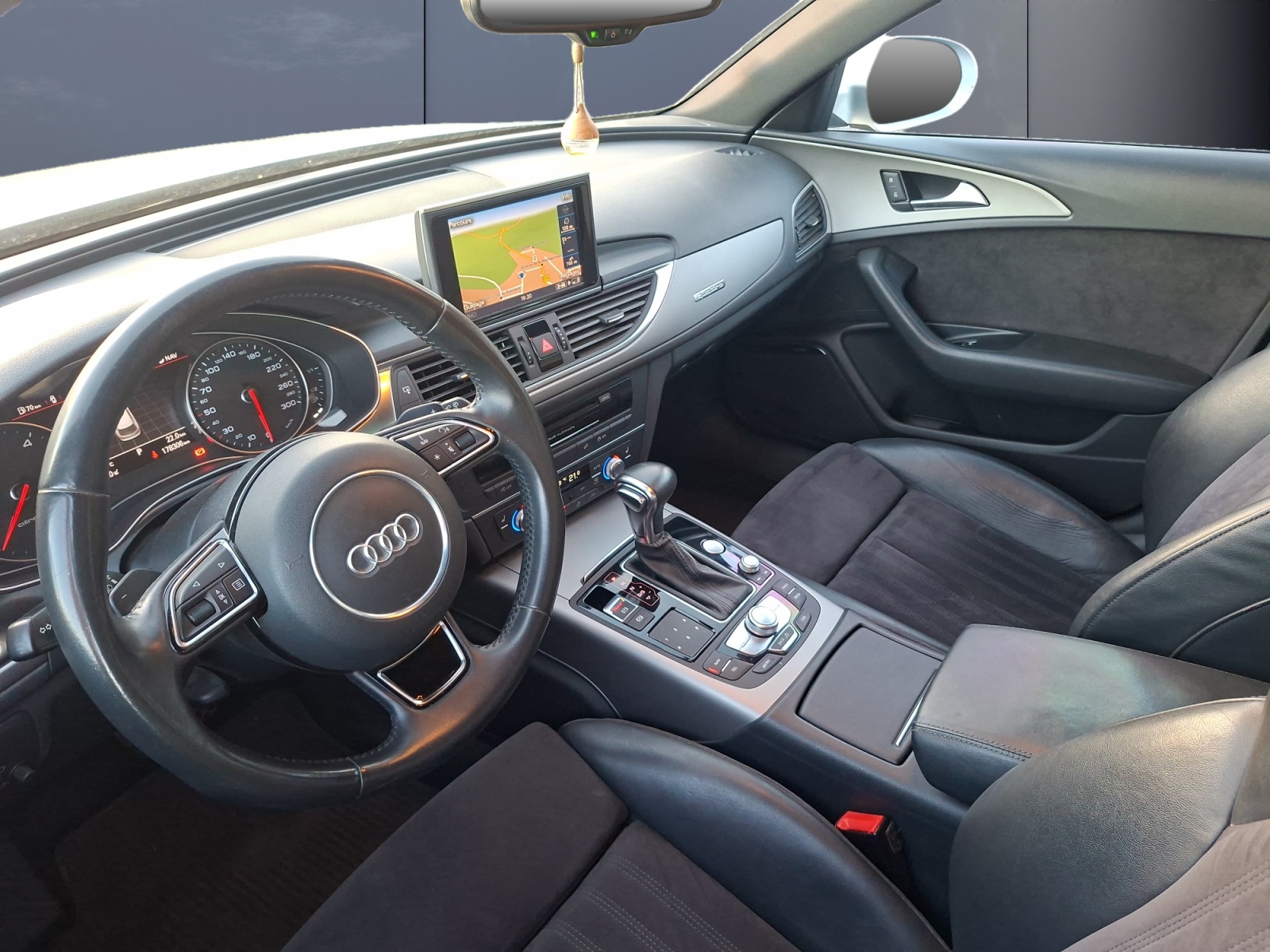 Audi A6 Allroad 8