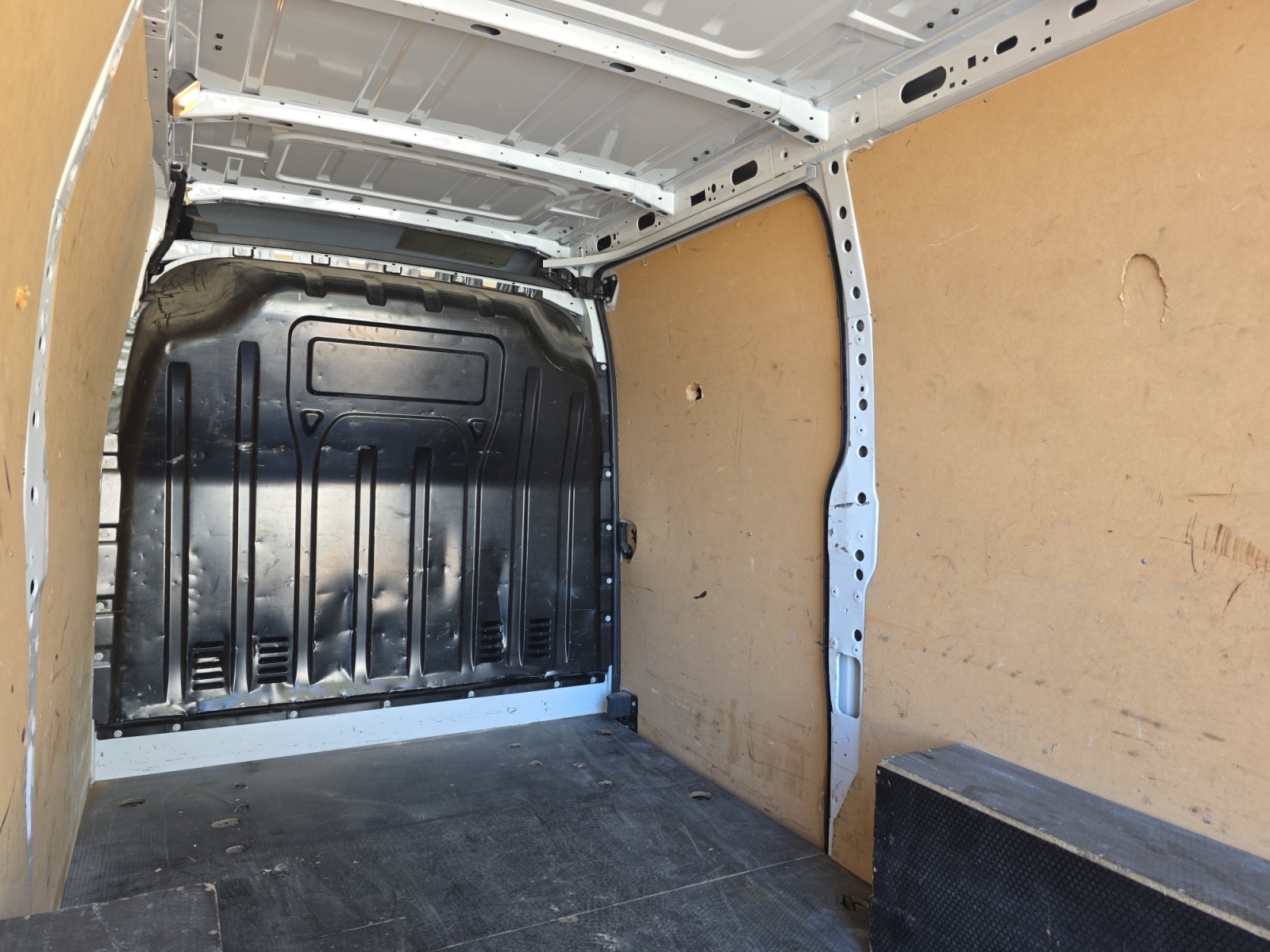 Nissan Interstar Vu 31