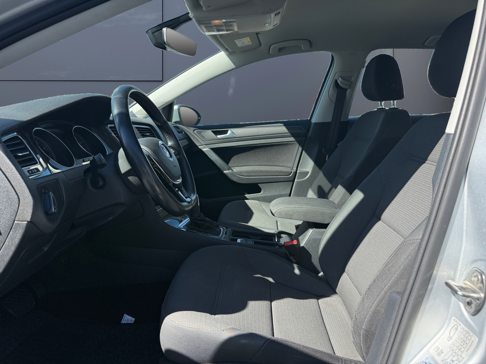 Volkswagen Golf 9