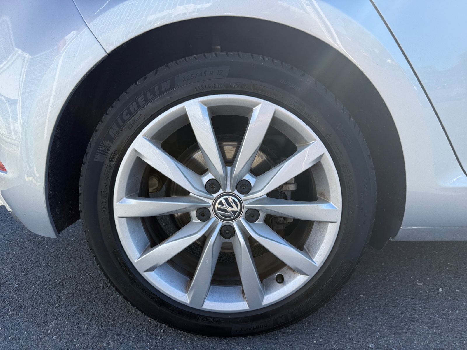 Volkswagen Golf 34