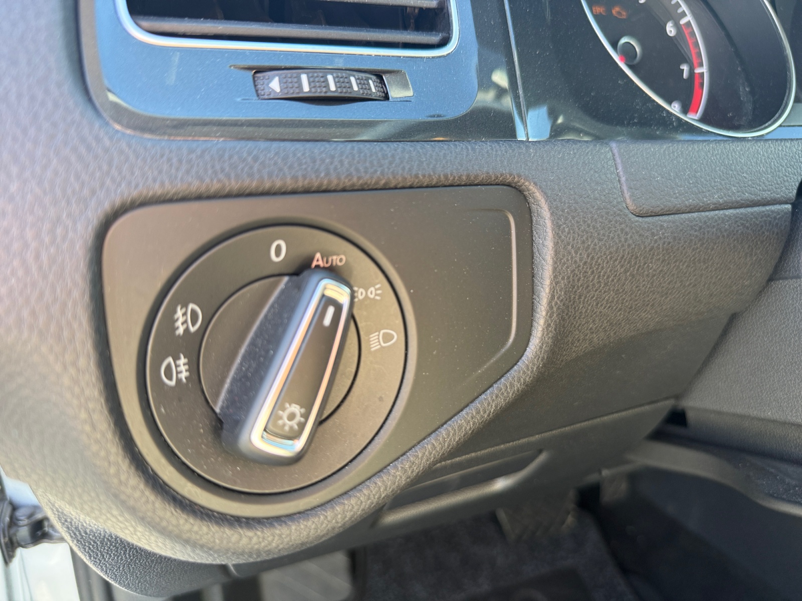 Volkswagen Golf 26