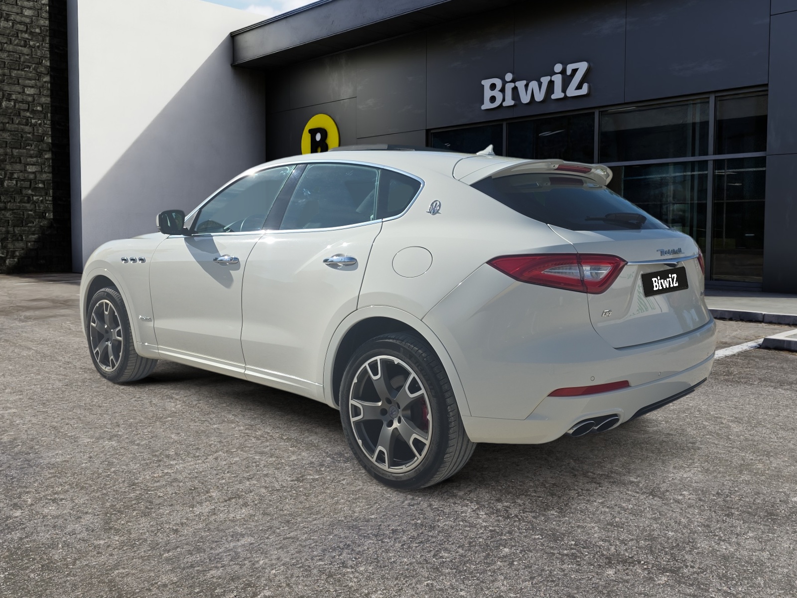 Maserati Levante 2