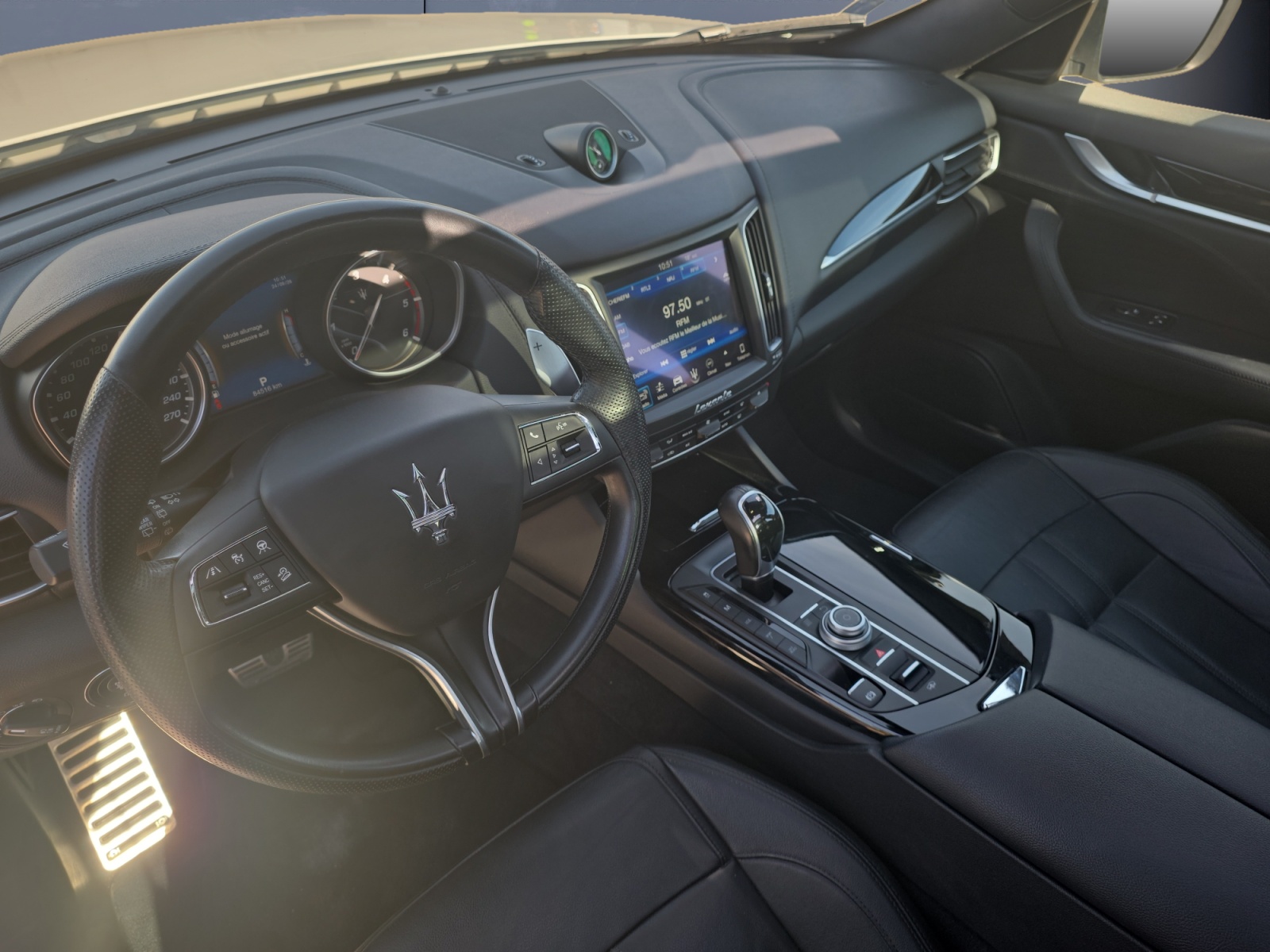 Maserati Levante 8