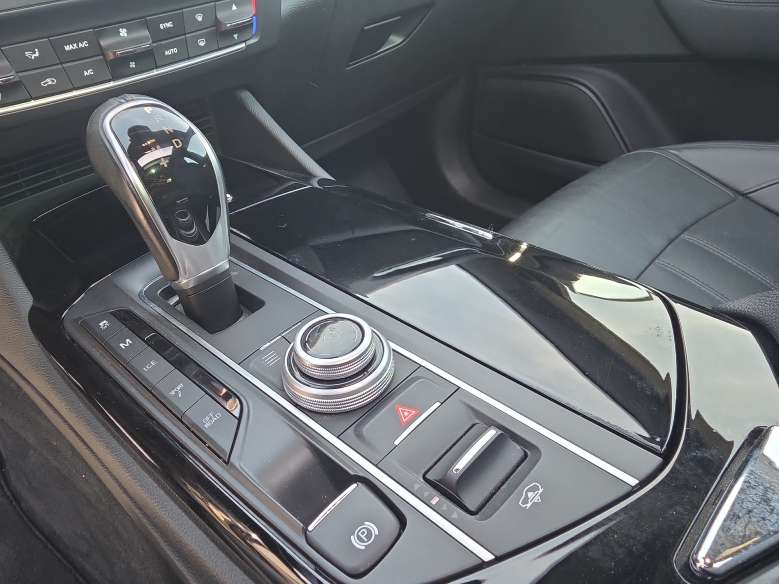 Maserati Levante 19