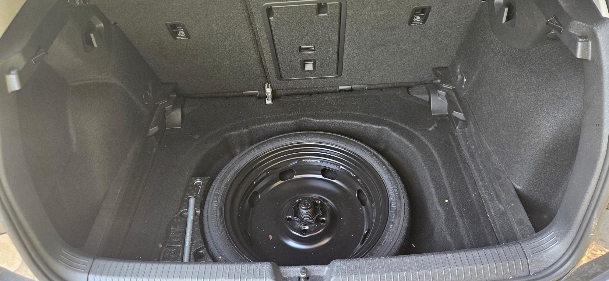 Volkswagen Golf 25