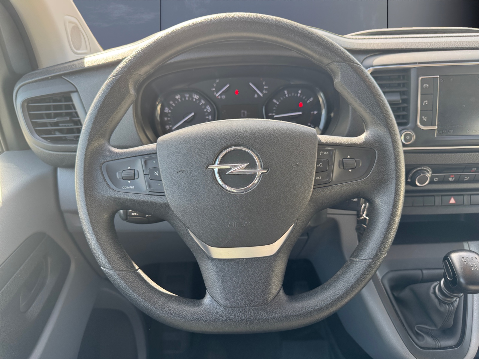 Opel Zafira Life 17