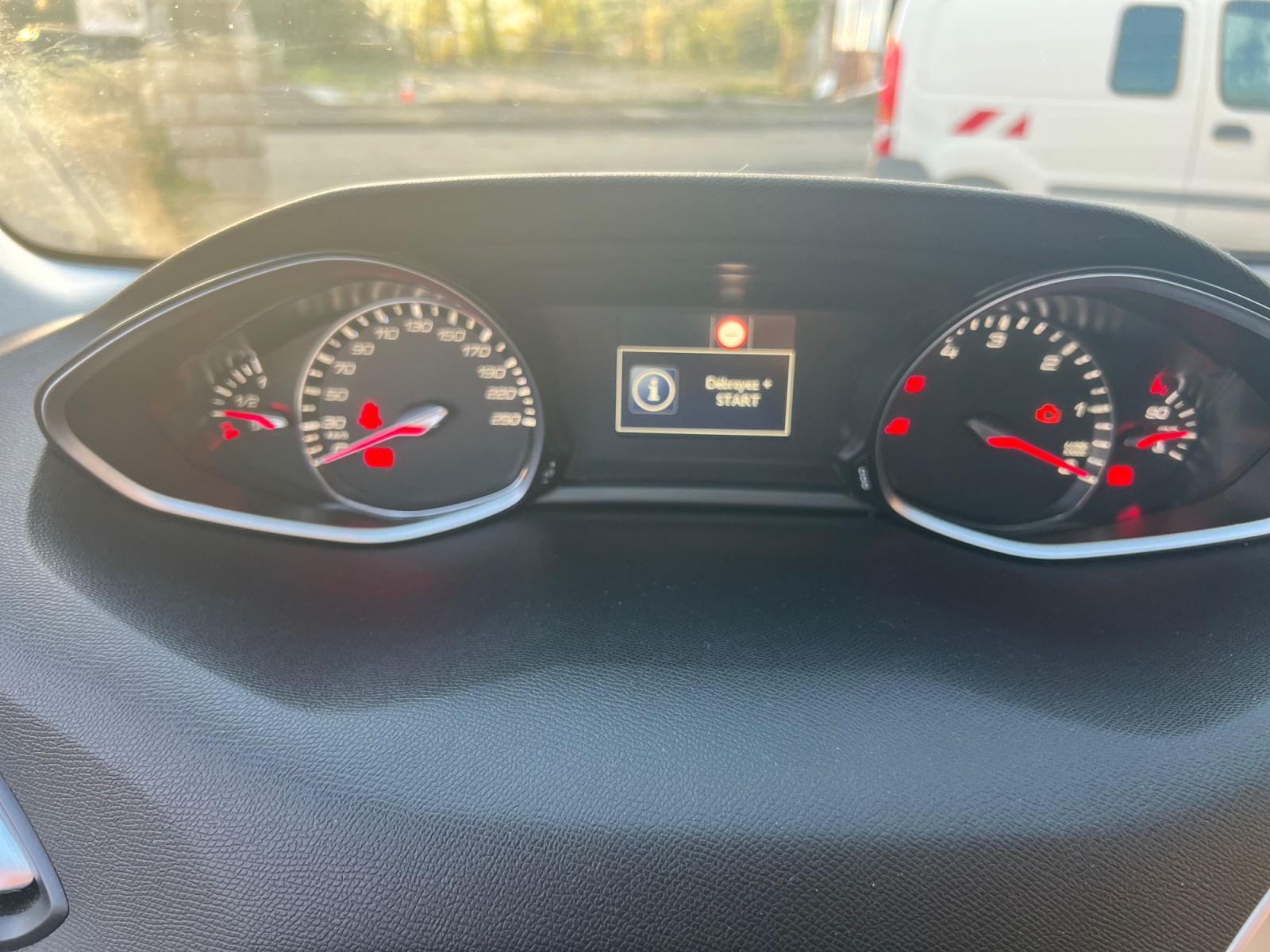 Peugeot 308 16
