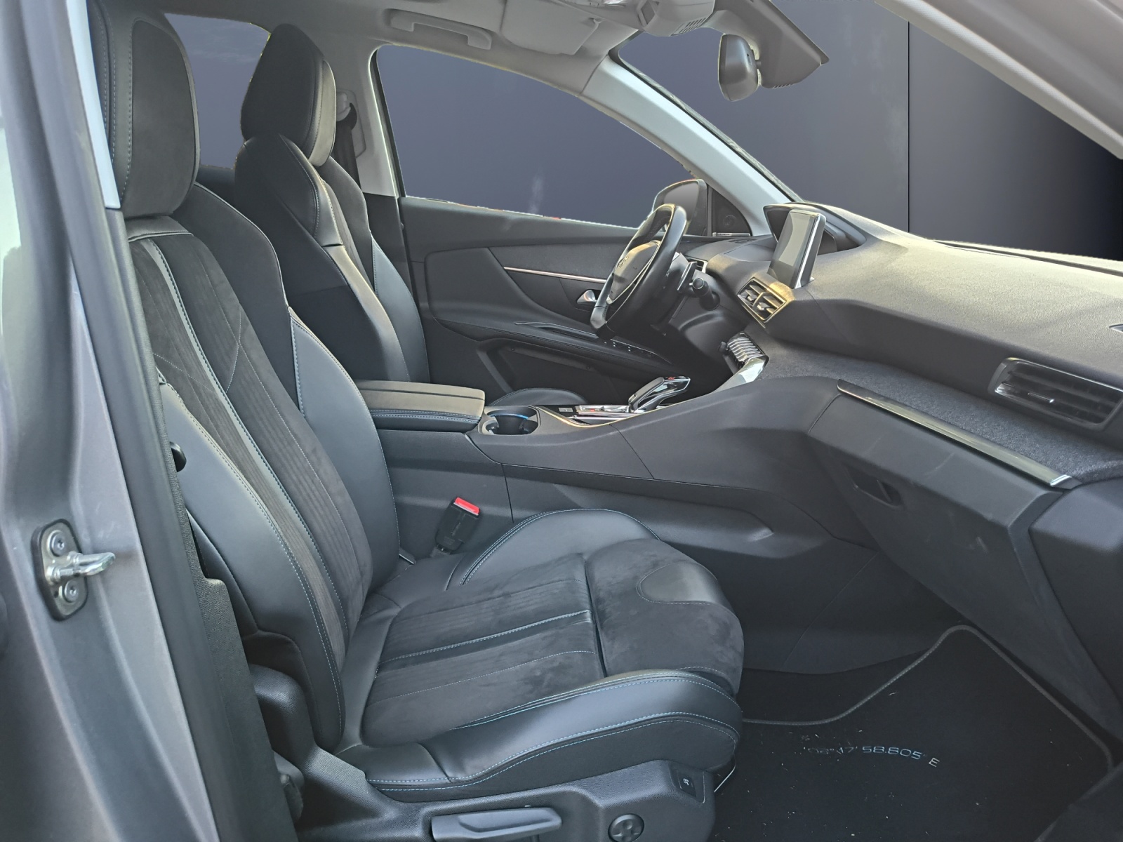 Peugeot 3008 13