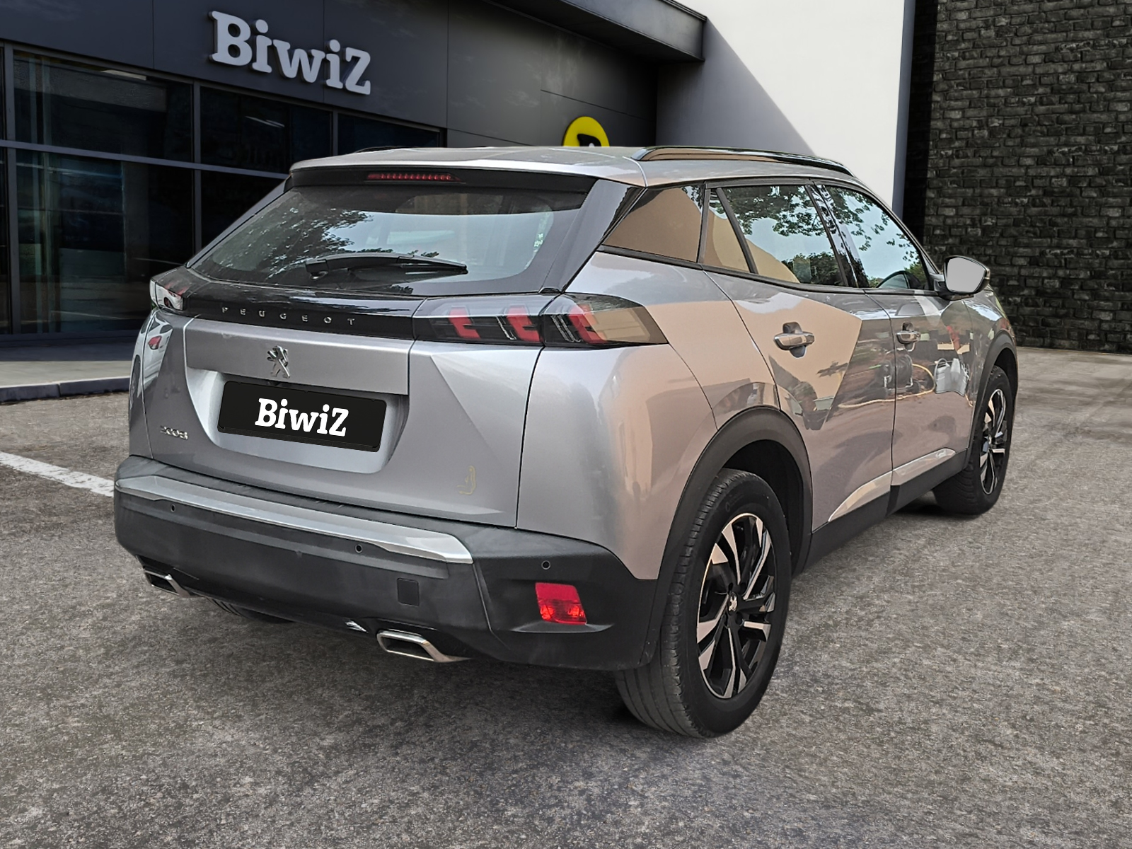 Peugeot 2008 4