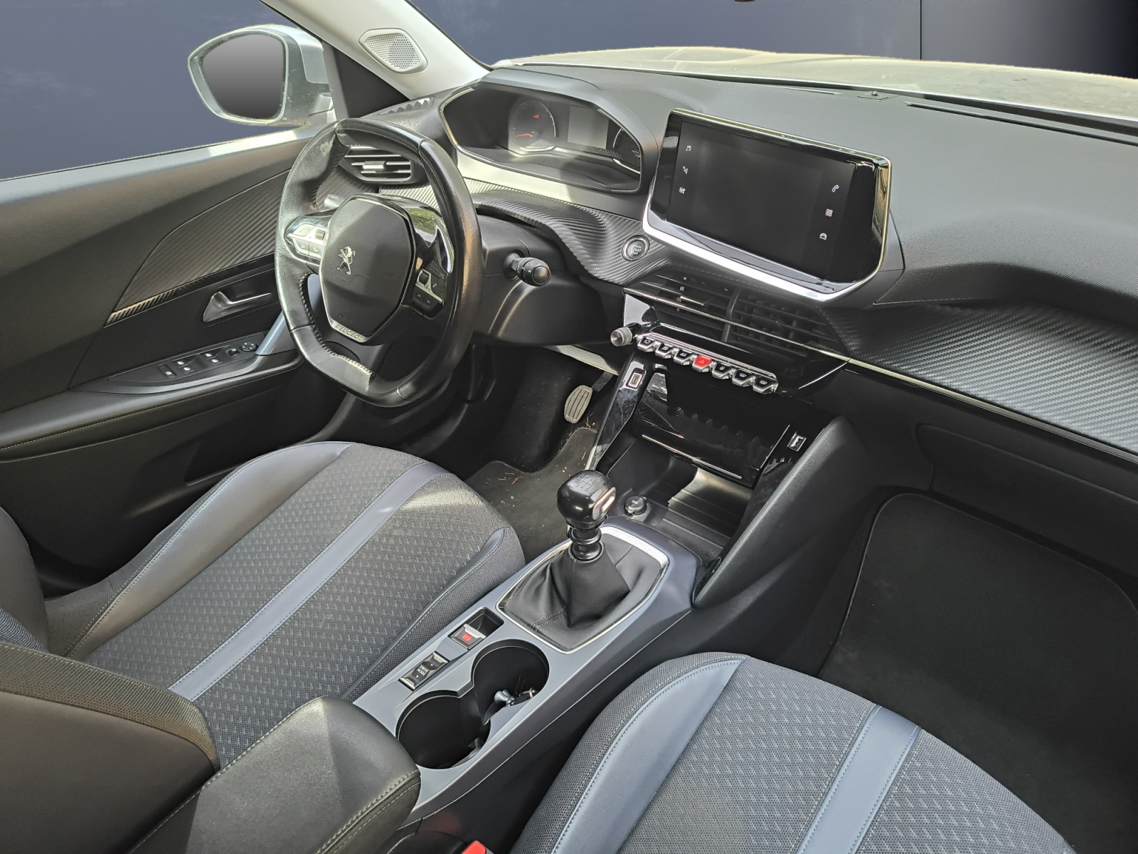 Peugeot 2008 12