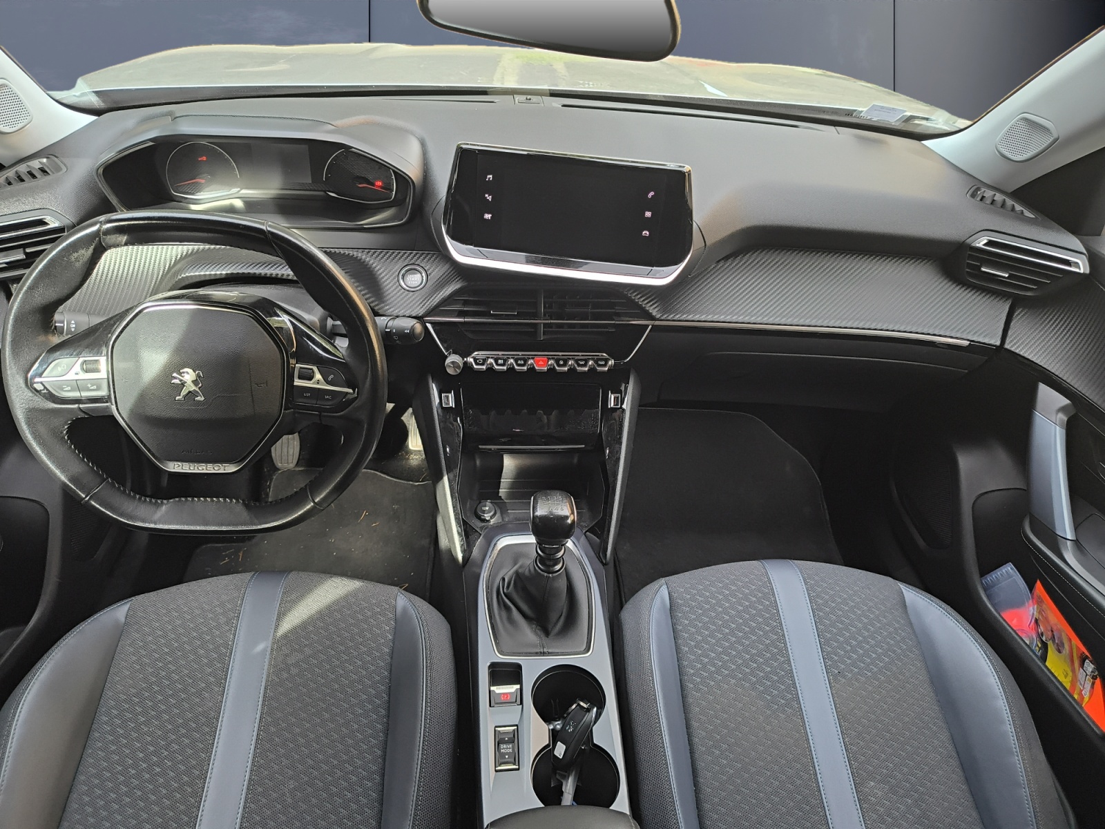 Peugeot 2008 14