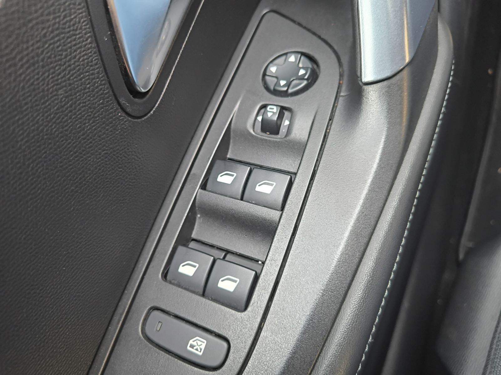 Peugeot 2008 17